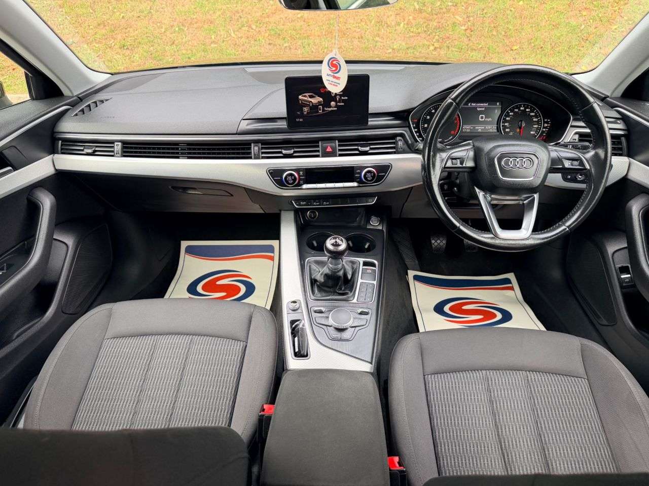 2016 AUDI A4 2016 AUDI A4