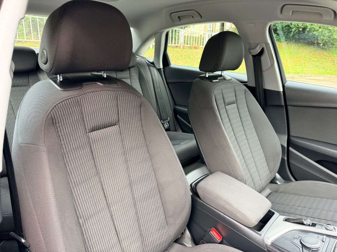 2016 AUDI A4 2016 AUDI A4