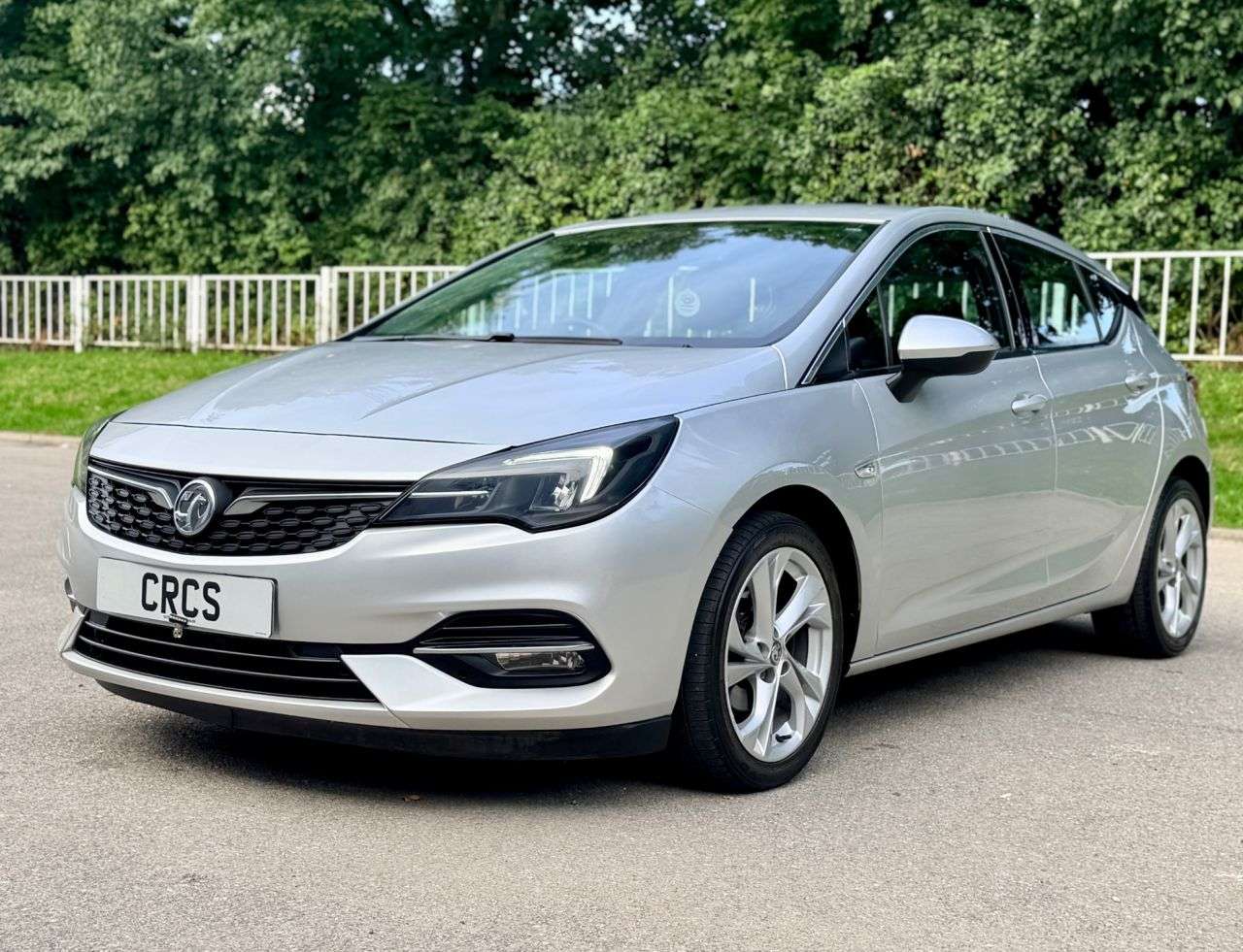 A 2021 VAUXHALL ASTRA 1.2 Turbo SRi Hatchback 5dr Petrol Manual Euro 6 (s/s) (145 ps) FULL SERVIC A 2021 VAUXHALL ASTRA 1.2 Turbo SRi Hatchback 5dr Petrol Manual Euro 6 (s/s) (145 ps) FULL SERVIC