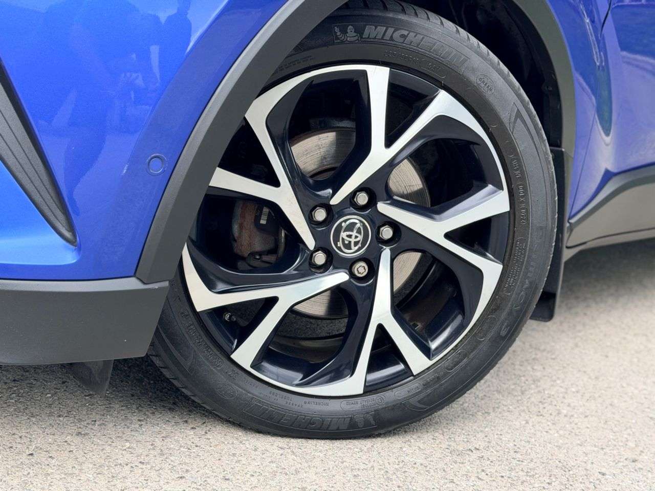 2018 TOYOTA C-HR 2018 TOYOTA C-HR