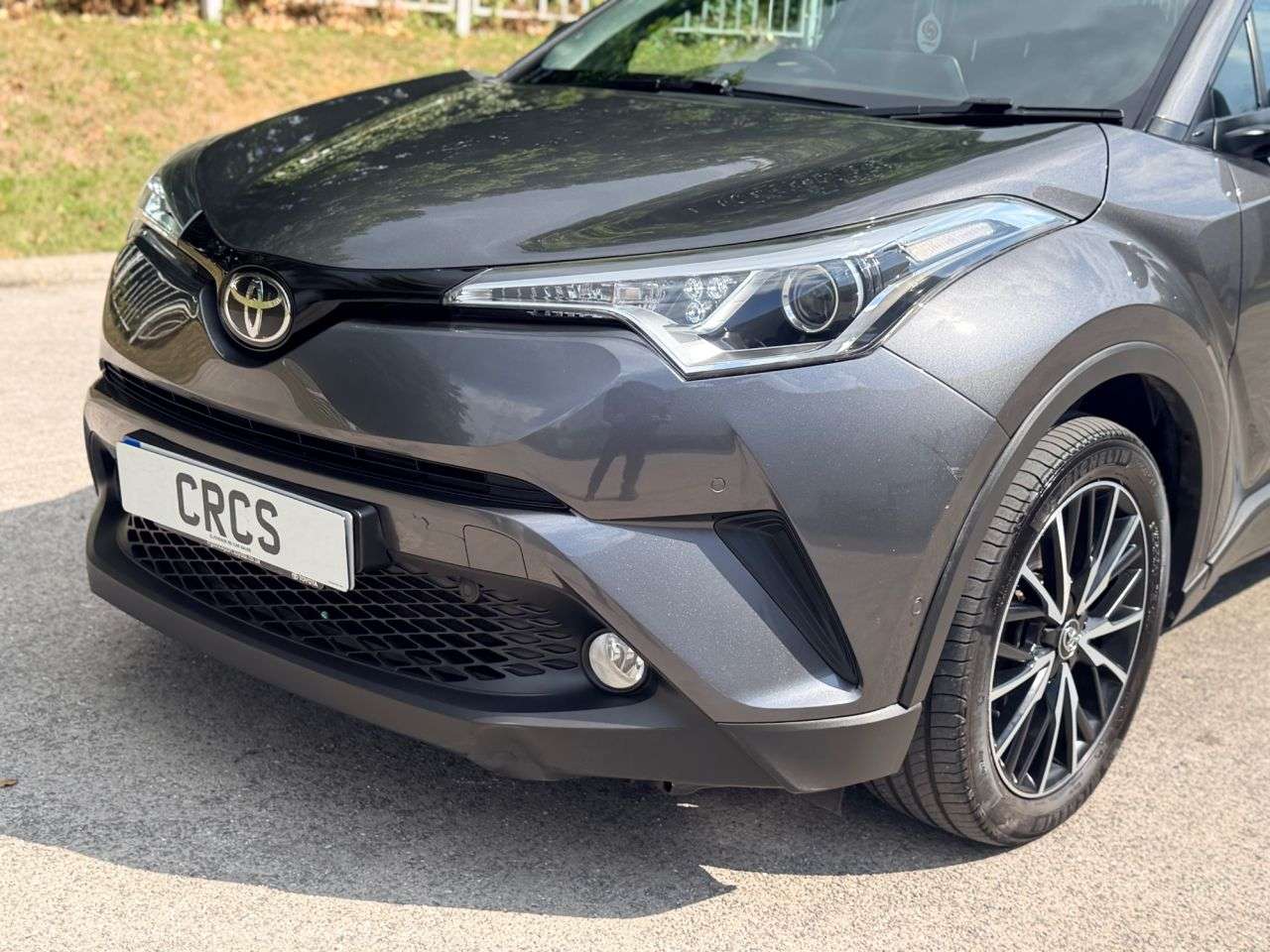 A 2017 TOYOTA C-HR 1.2 VVT-i Excel SUV 5dr Petrol Manual Euro 6 (s/s) (115 ps) 6 STAMPS SERVIC A 2017 TOYOTA C-HR 1.2 VVT-i Excel SUV 5dr Petrol Manual Euro 6 (s/s) (115 ps) 6 STAMPS SERVIC