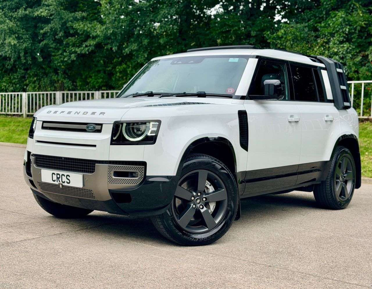 2024 LAND ROVER DEFENDER 110 2024 LAND ROVER DEFENDER 110