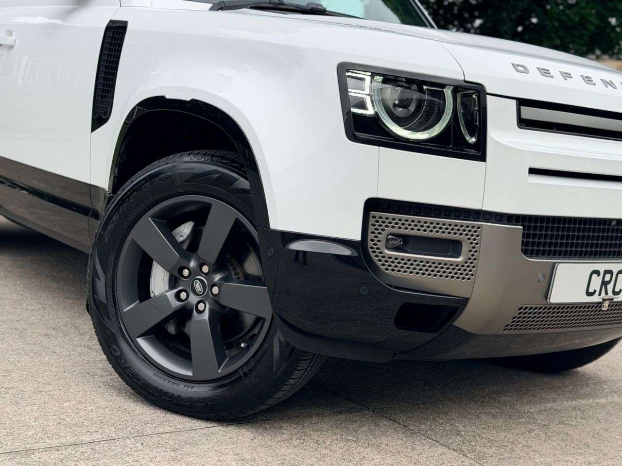 2024 LAND ROVER DEFENDER 110 2024 LAND ROVER DEFENDER 110
