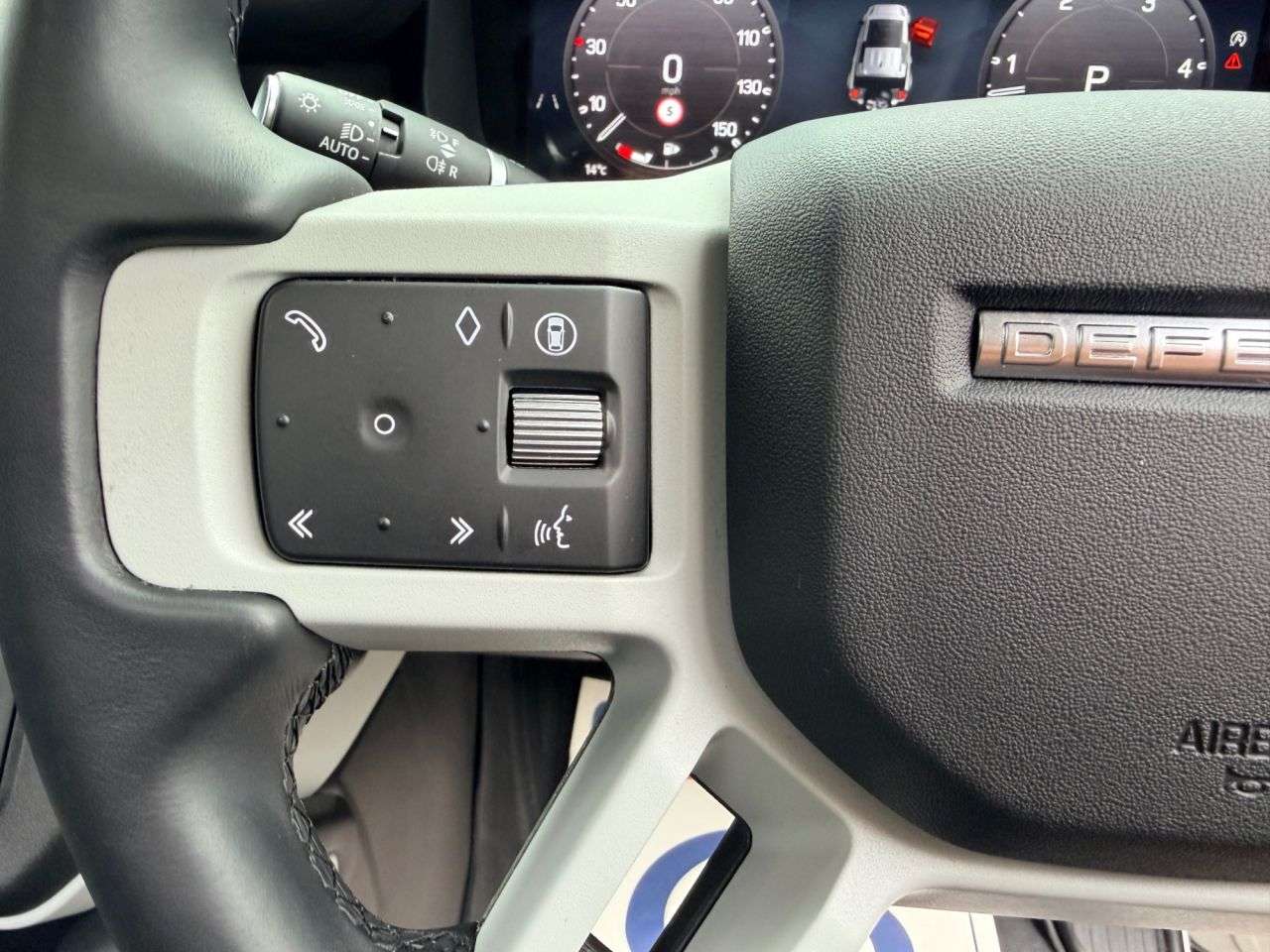 2024 LAND ROVER DEFENDER 110 2024 LAND ROVER DEFENDER 110