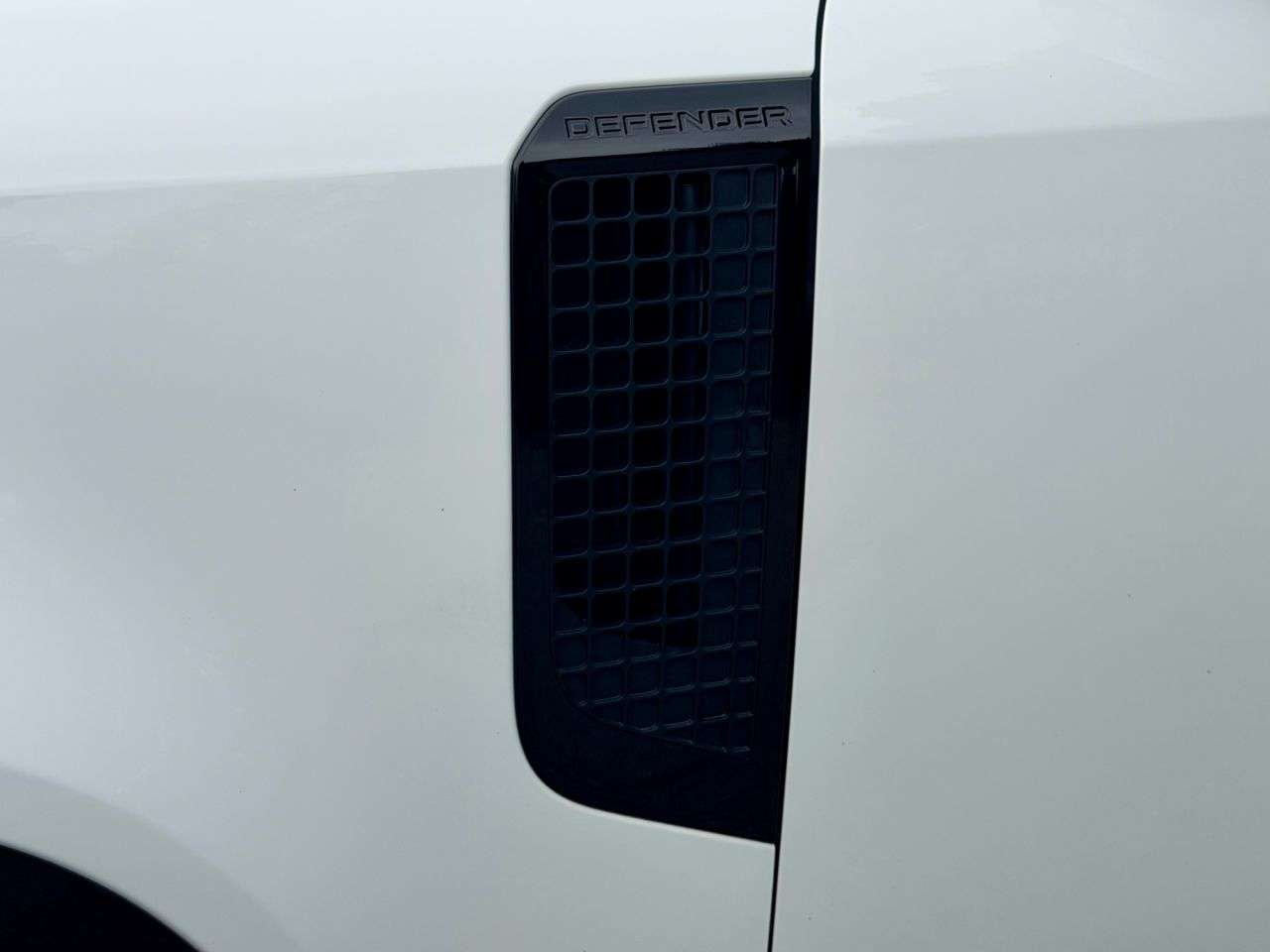 2024 LAND ROVER DEFENDER 110 2024 LAND ROVER DEFENDER 110
