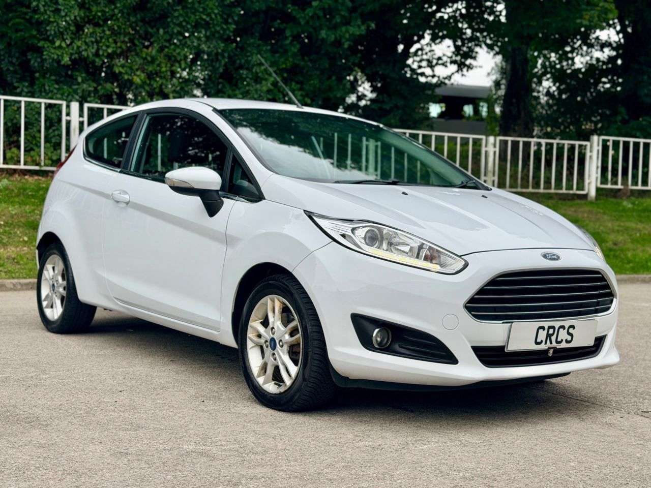 A 2016 FORD FIESTA 1.0T EcoBoost Zetec Hatchback 3dr Petrol Manual Euro 6 (s/s) (100 ps) A 2016 FORD FIESTA 1.0T EcoBoost Zetec Hatchback 3dr Petrol Manual Euro 6 (s/s) (100 ps)