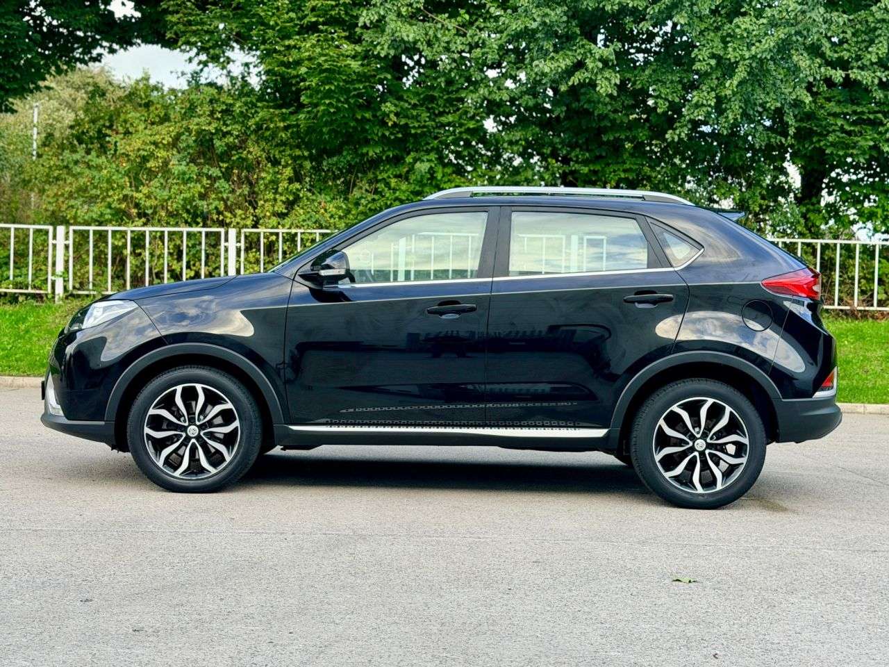 2017 MG GS 2017 MG GS