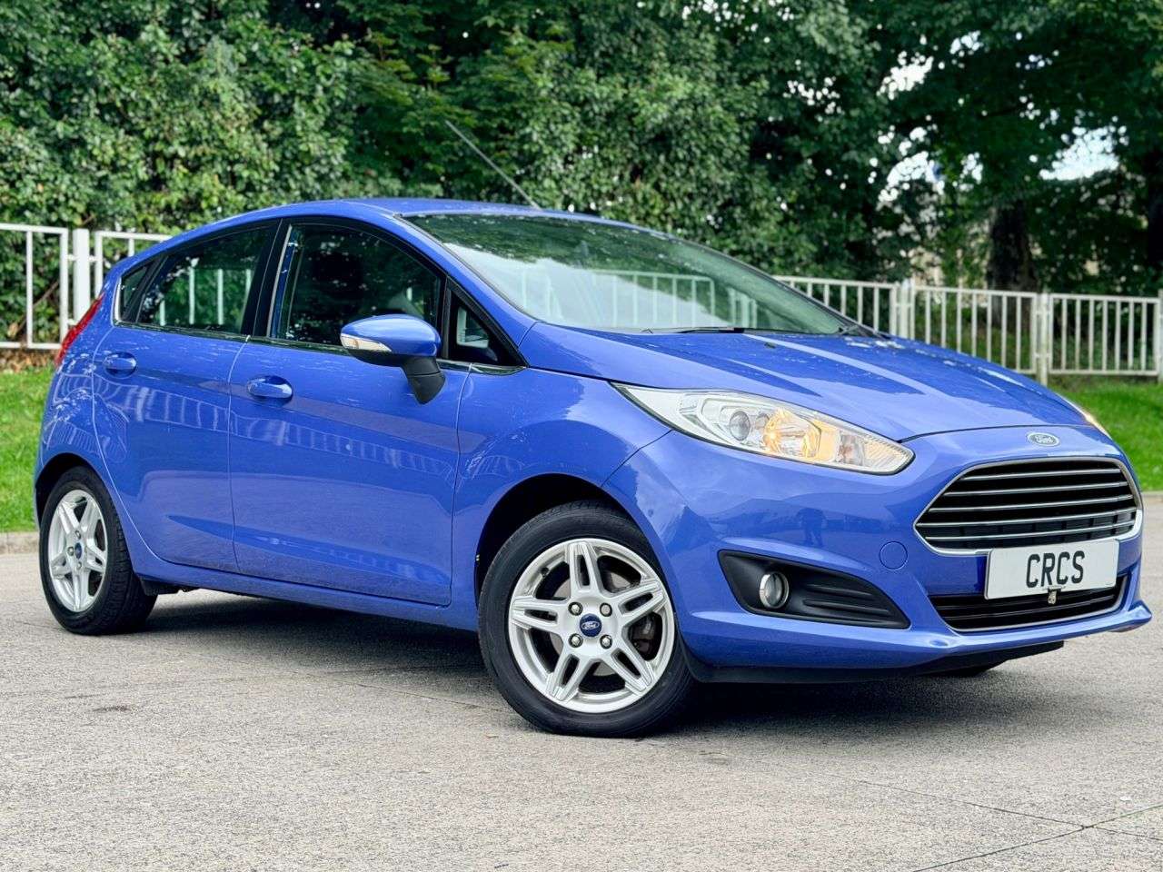 A 2013 FORD FIESTA 1.0 Zetec Hatchback 5dr Petrol Manual Euro 5 (s/s) (80 ps) A 2013 FORD FIESTA 1.0 Zetec Hatchback 5dr Petrol Manual Euro 5 (s/s) (80 ps)