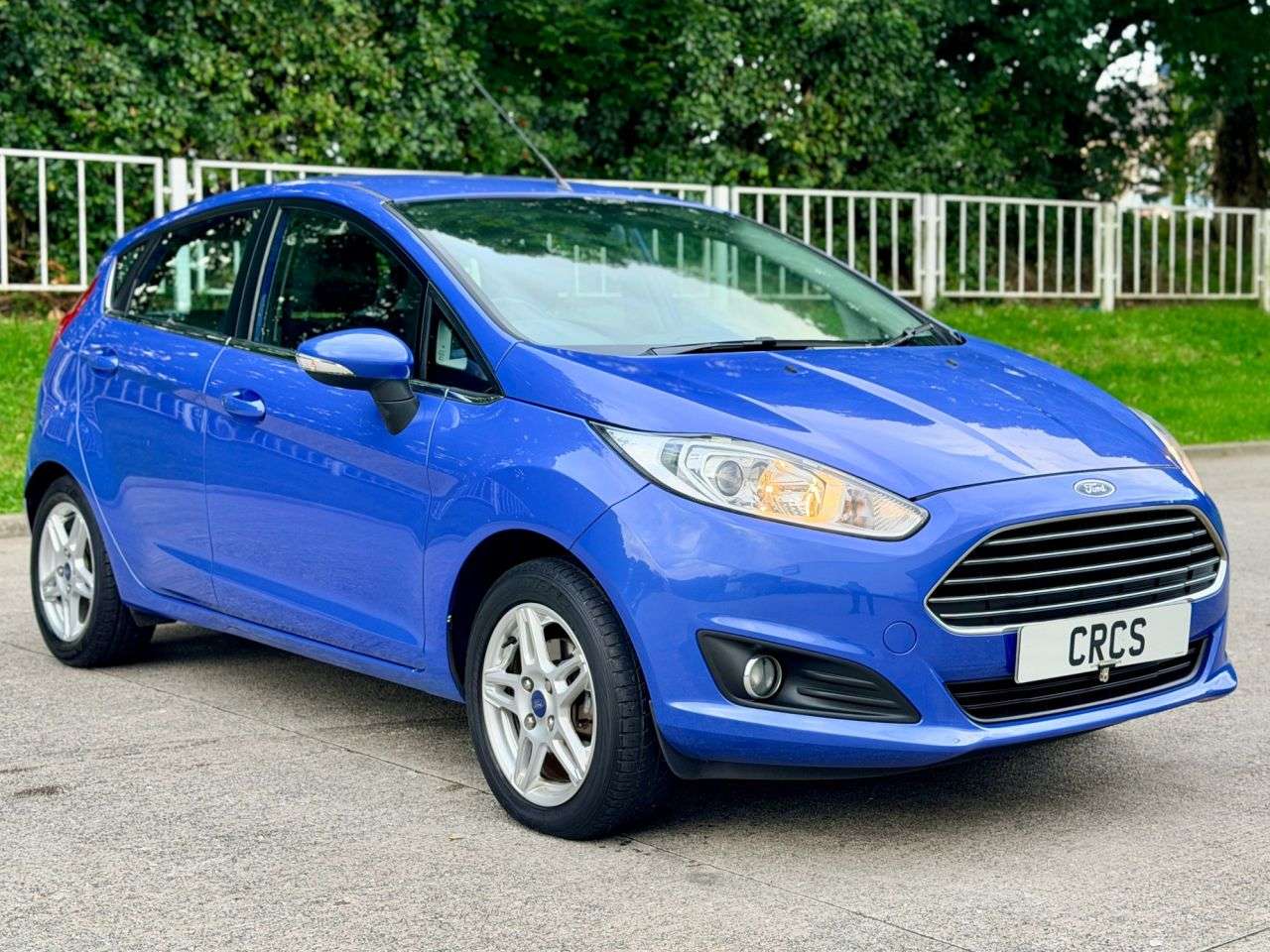 A 2013 FORD FIESTA 1.0 Zetec Hatchback 5dr Petrol Manual Euro 5 (s/s) (80 ps) A 2013 FORD FIESTA 1.0 Zetec Hatchback 5dr Petrol Manual Euro 5 (s/s) (80 ps)