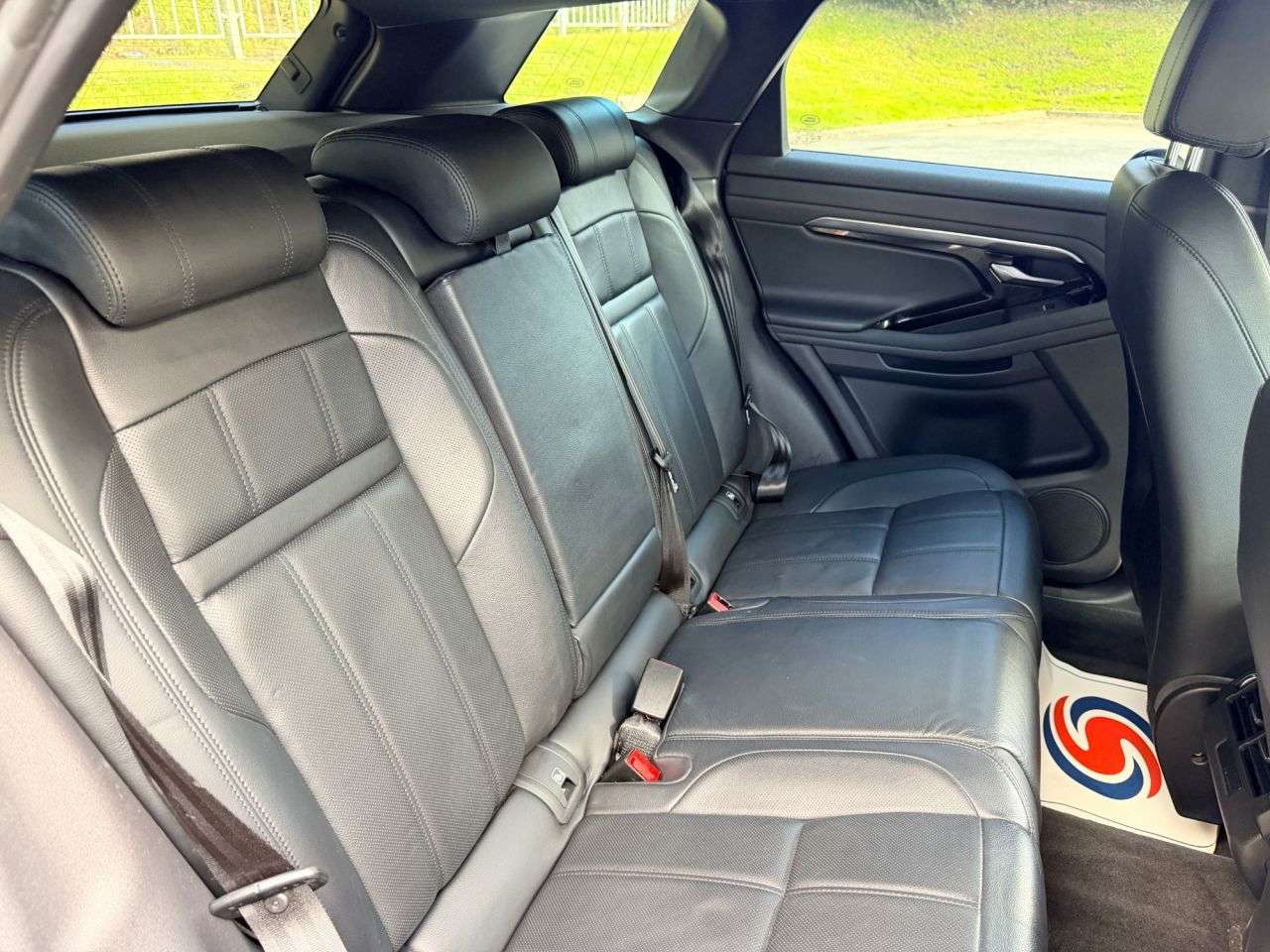 2019 LAND ROVER RANGE ROVER EVOQUE 2019 LAND ROVER RANGE ROVER EVOQUE