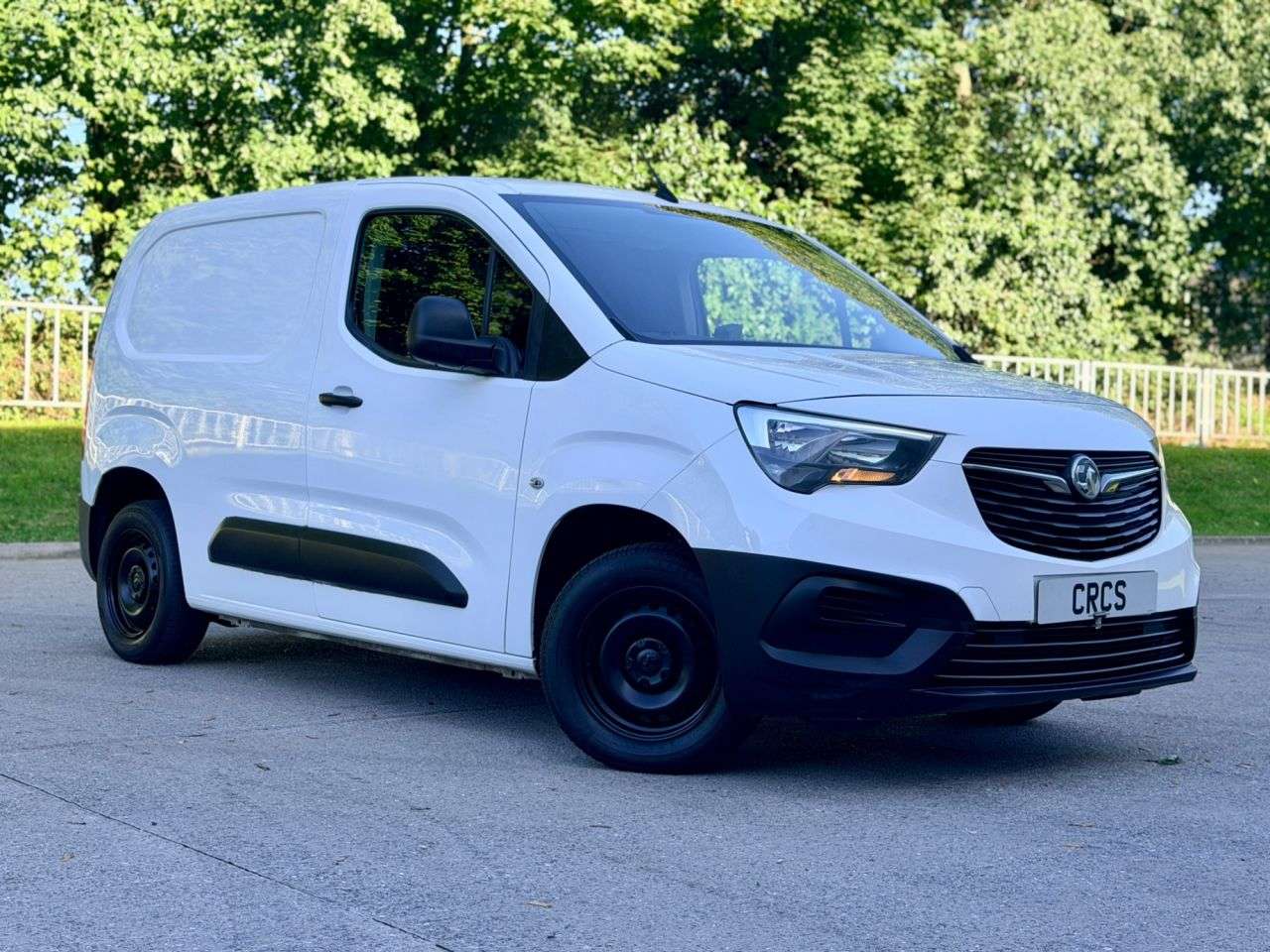 A 2019 VAUXHALL COMBO 1.6 Turbo D 2000 Edition Panel Van 4dr Diesel Manual L1 H1 Euro 6 (75 ps) A 2019 VAUXHALL COMBO 1.6 Turbo D 2000 Edition Panel Van 4dr Diesel Manual L1 H1 Euro 6 (75 ps)