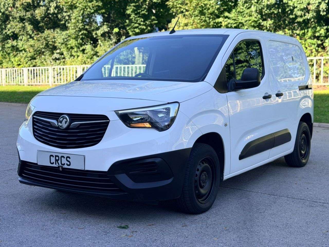 A 2019 VAUXHALL COMBO 1.6 Turbo D 2000 Edition Panel Van 4dr Diesel Manual L1 H1 Euro 6 (75 ps) A 2019 VAUXHALL COMBO 1.6 Turbo D 2000 Edition Panel Van 4dr Diesel Manual L1 H1 Euro 6 (75 ps)