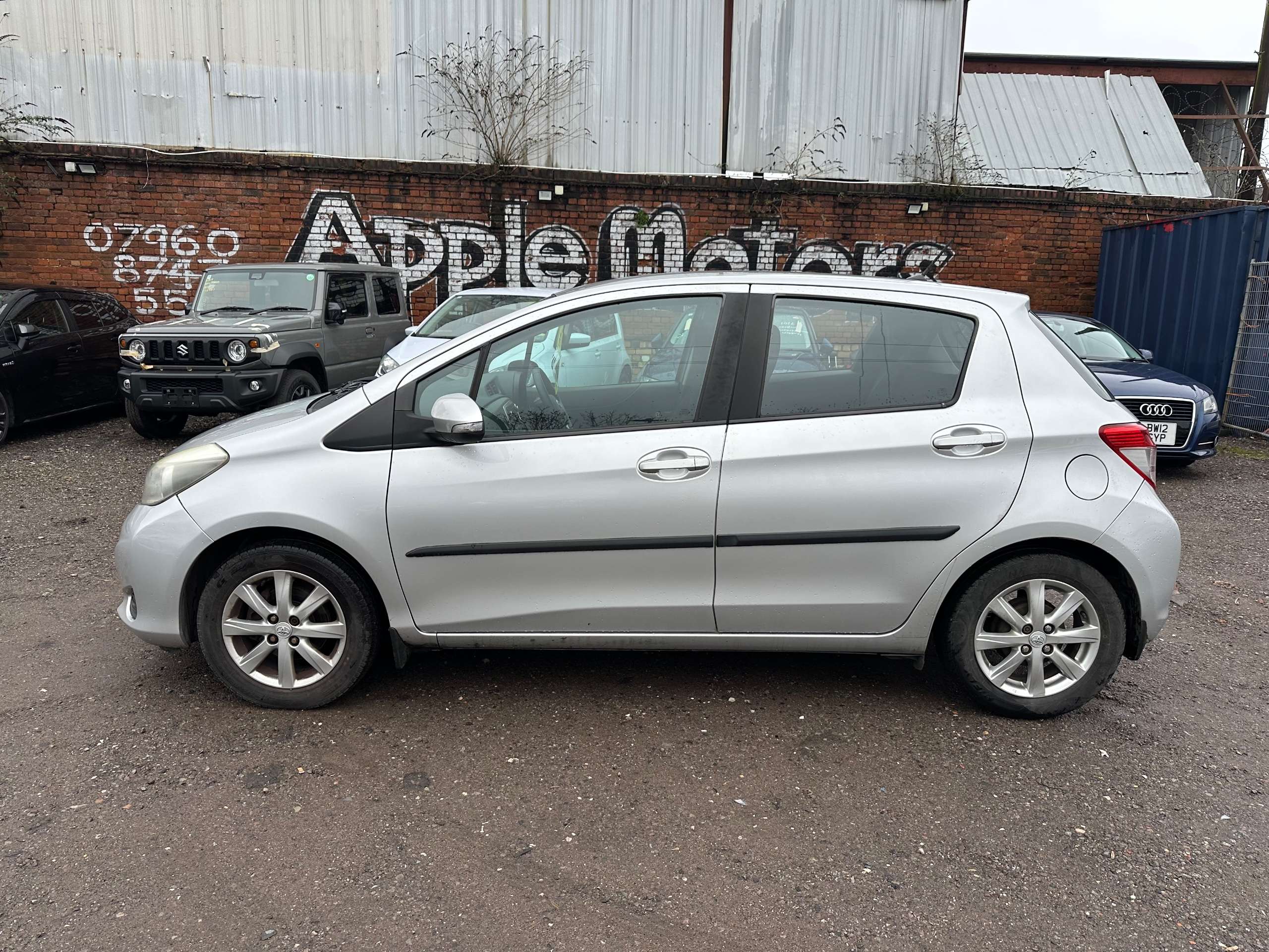 2012 TOYOTA YARIS 2012 TOYOTA YARIS
