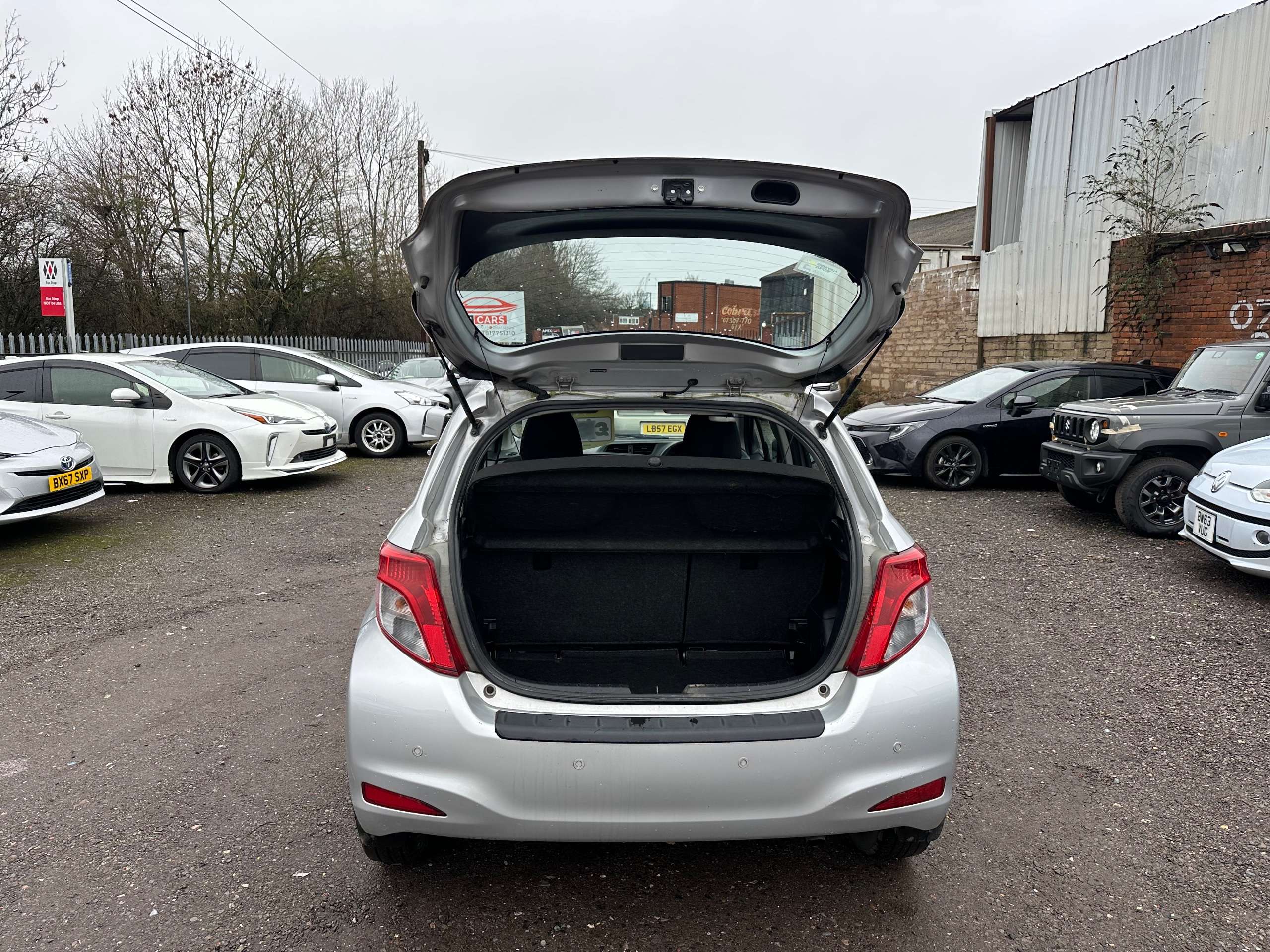 2012 TOYOTA YARIS 2012 TOYOTA YARIS