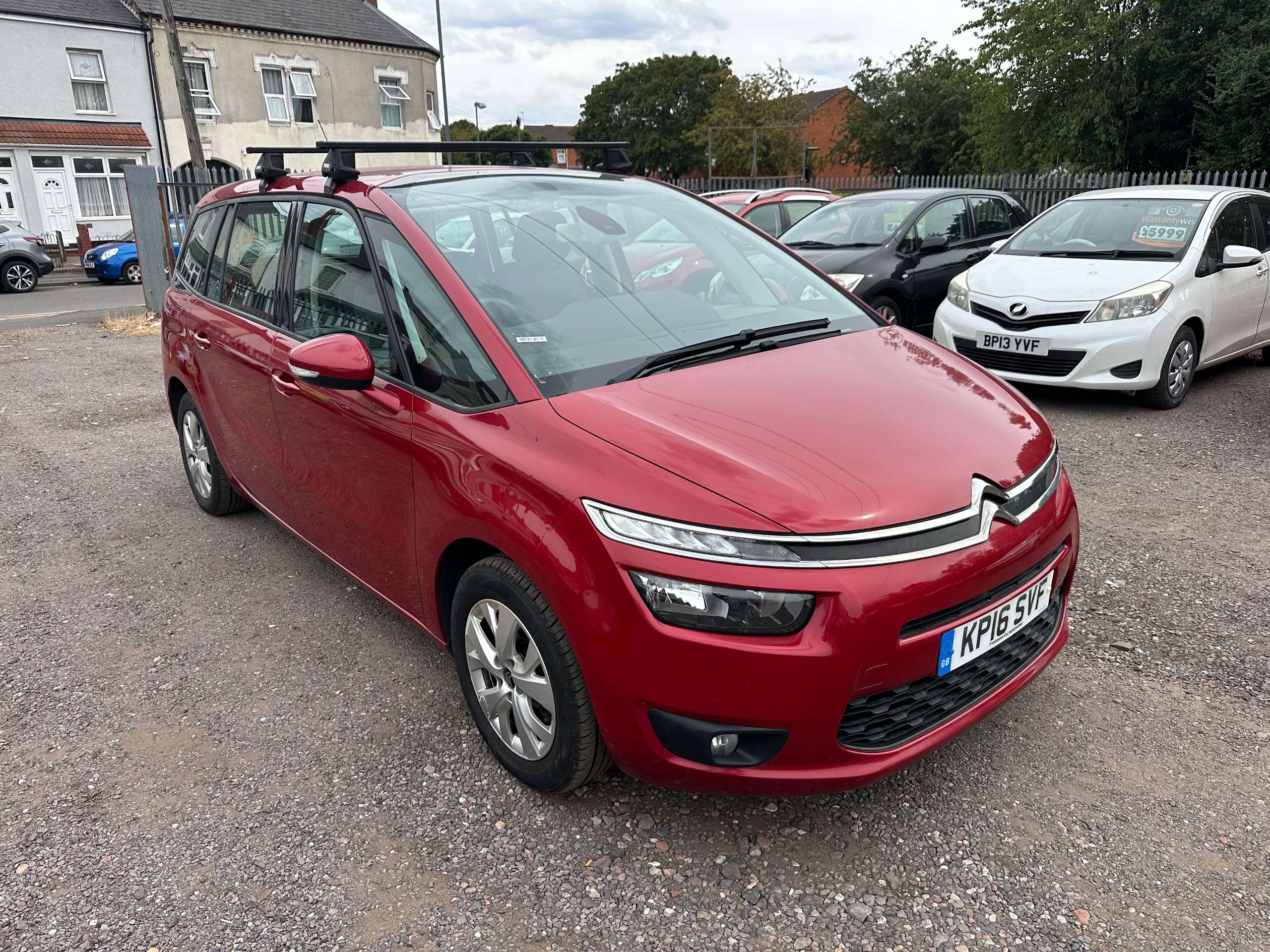 A 2016 CITROEN GRAND C4 PICASSO 1.6 BlueHDi VTR+ MPV 5dr Diesel Manual Euro 6 (s/s) (120 ps) A 2016 CITROEN GRAND C4 PICASSO 1.6 BlueHDi VTR+ MPV 5dr Diesel Manual Euro 6 (s/s) (120 ps)