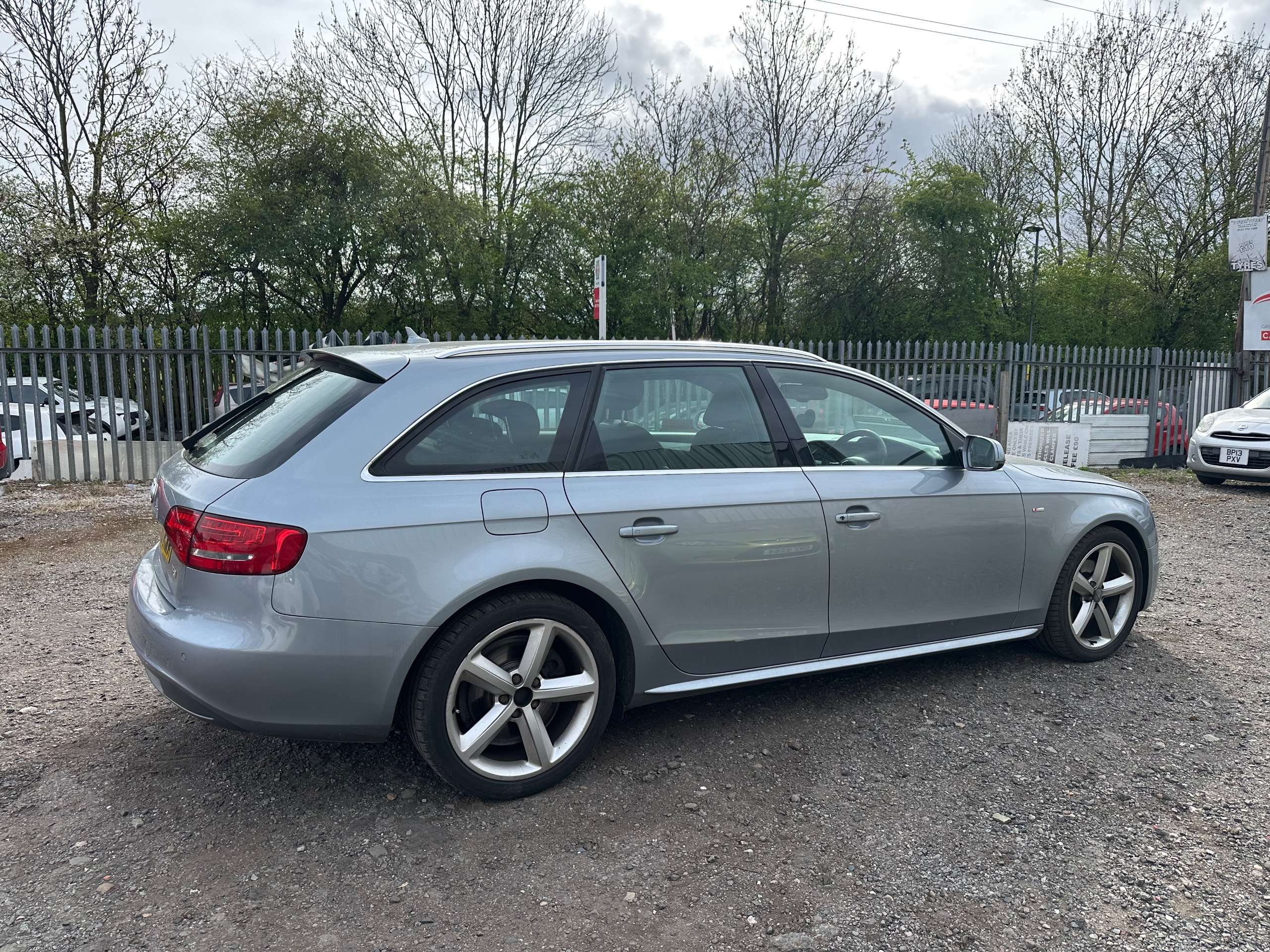 A 2010 AUDI A4 AVANT 1.8 TFSI S line Estate 5dr Petrol Manual Euro 5 (120 ps) A 2010 AUDI A4 AVANT 1.8 TFSI S line Estate 5dr Petrol Manual Euro 5 (120 ps)