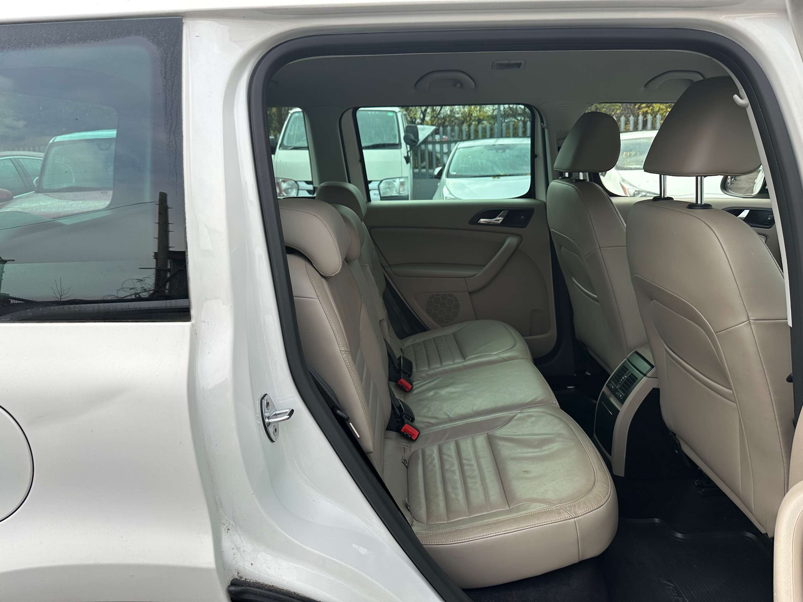 2011 SKODA YETI 2011 SKODA YETI