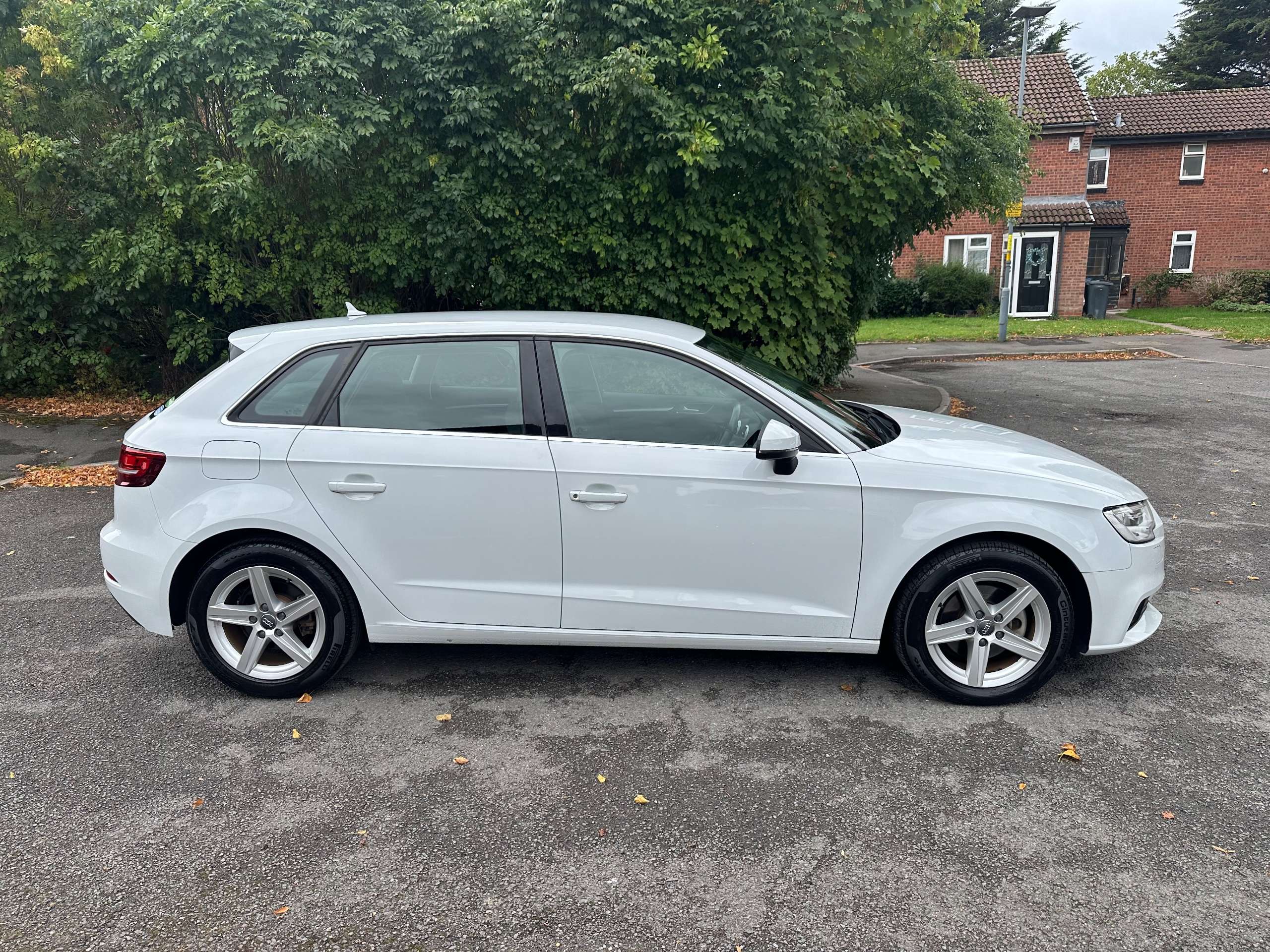 A 2017 AUDI A3 1.4 TFSI SE A 2017 AUDI A3 1.4 TFSI SE