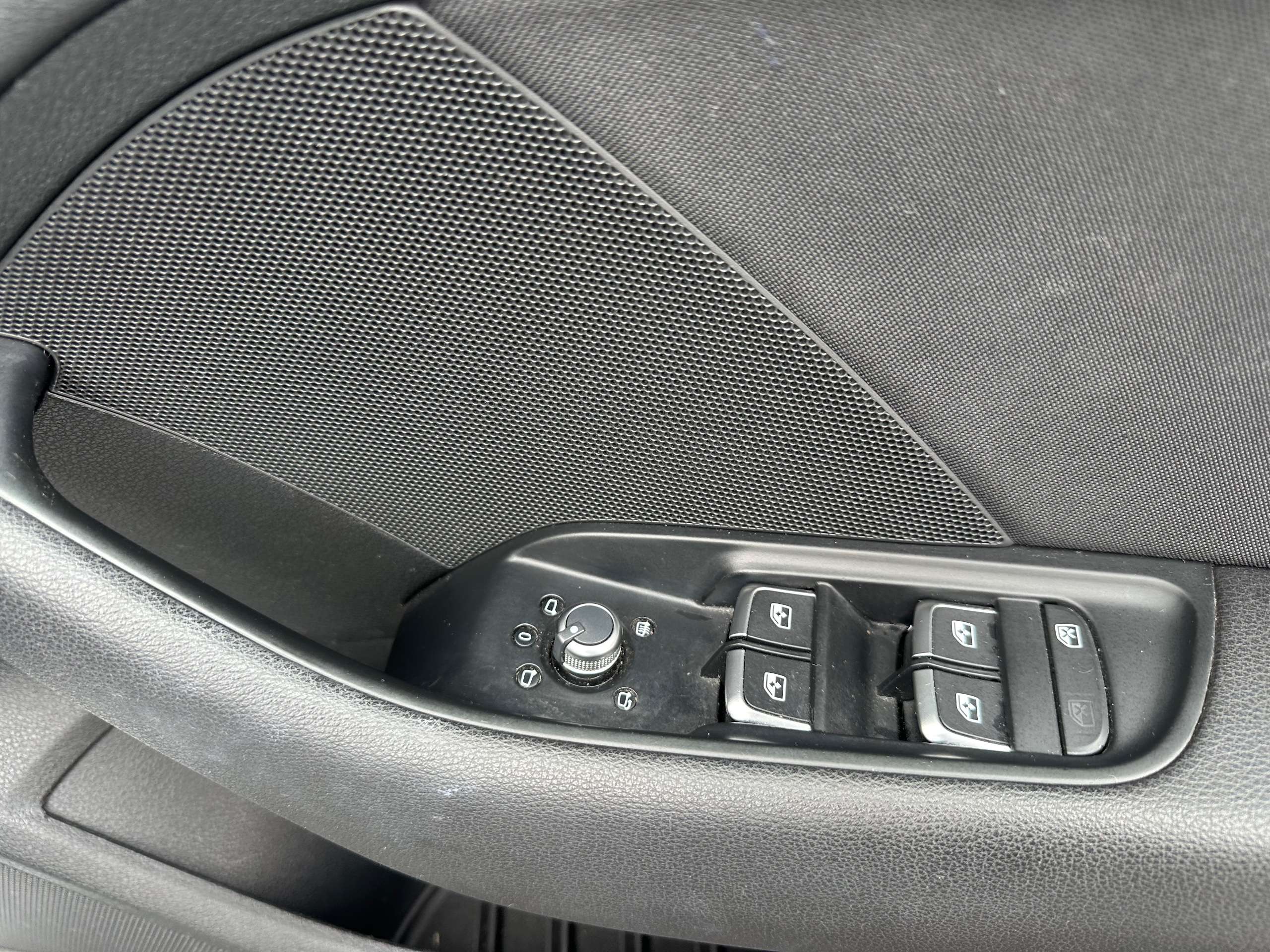 2017 AUDI A3 2017 AUDI A3