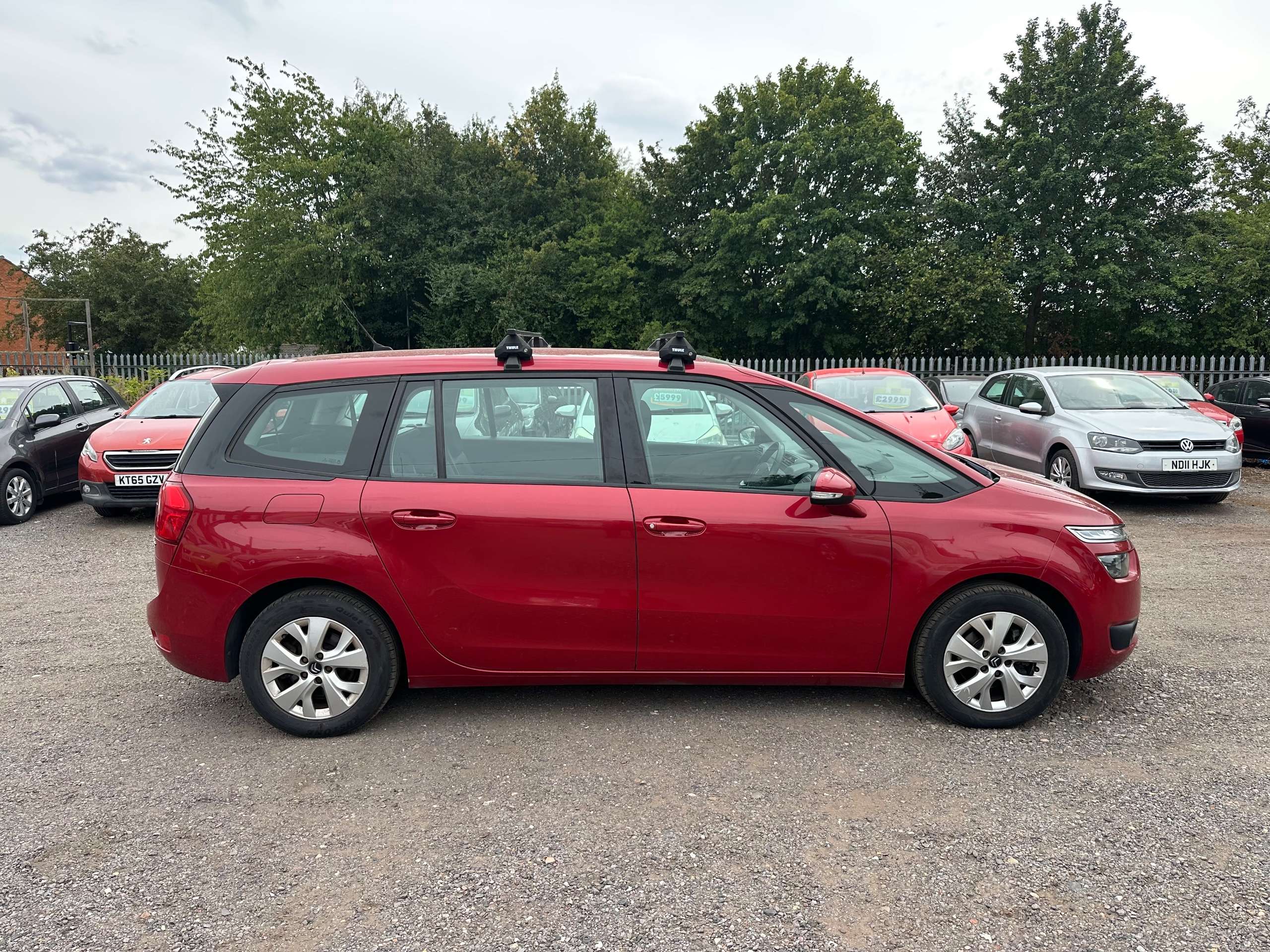 A 2016 CITROEN GRAND C4 PICASSO 1.6 BlueHDi VTR+ MPV 5dr Diesel Manual Euro 6 (s/s) (120 ps) A 2016 CITROEN GRAND C4 PICASSO 1.6 BlueHDi VTR+ MPV 5dr Diesel Manual Euro 6 (s/s) (120 ps)