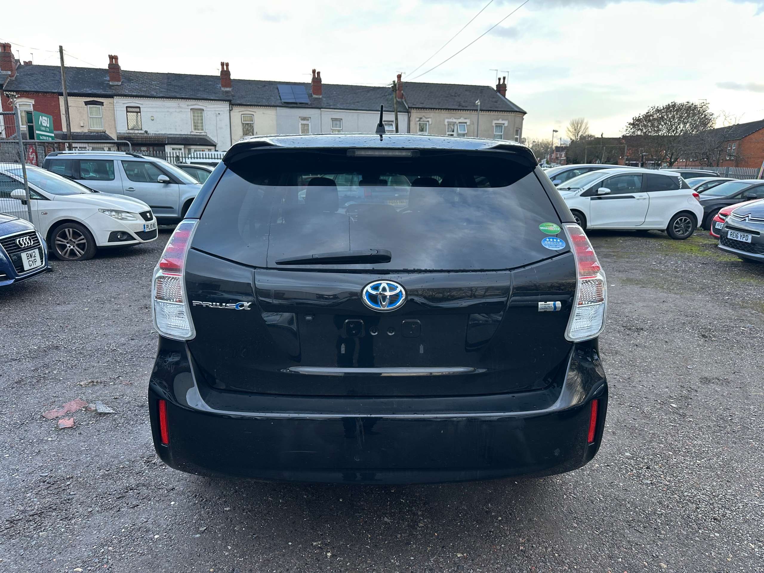 A 2020 TOYOTA PRIUS+ Right and drive A 2020 TOYOTA PRIUS+ Right and drive