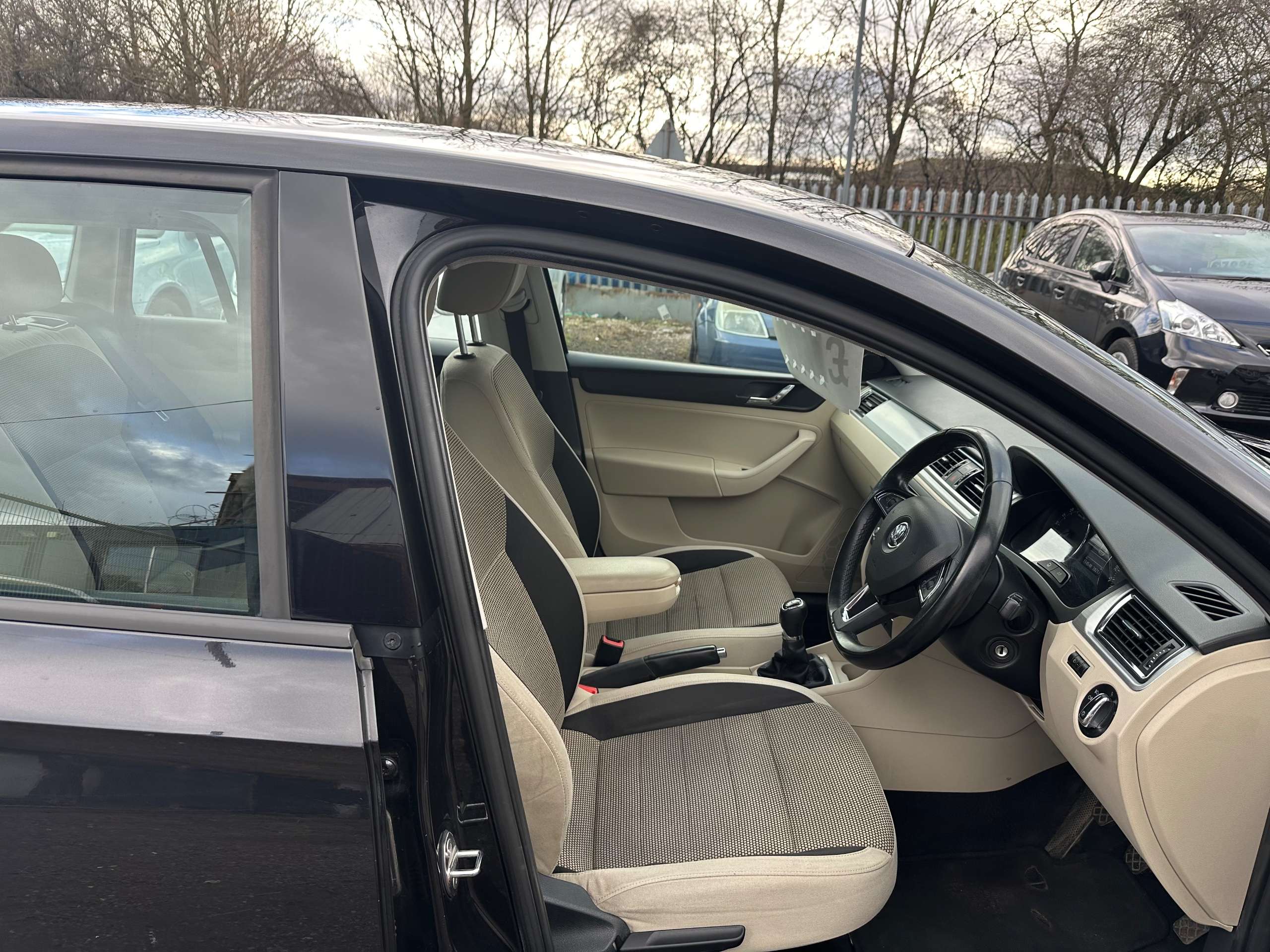 2014 SKODA RAPID SPACEBACK 2014 SKODA RAPID SPACEBACK