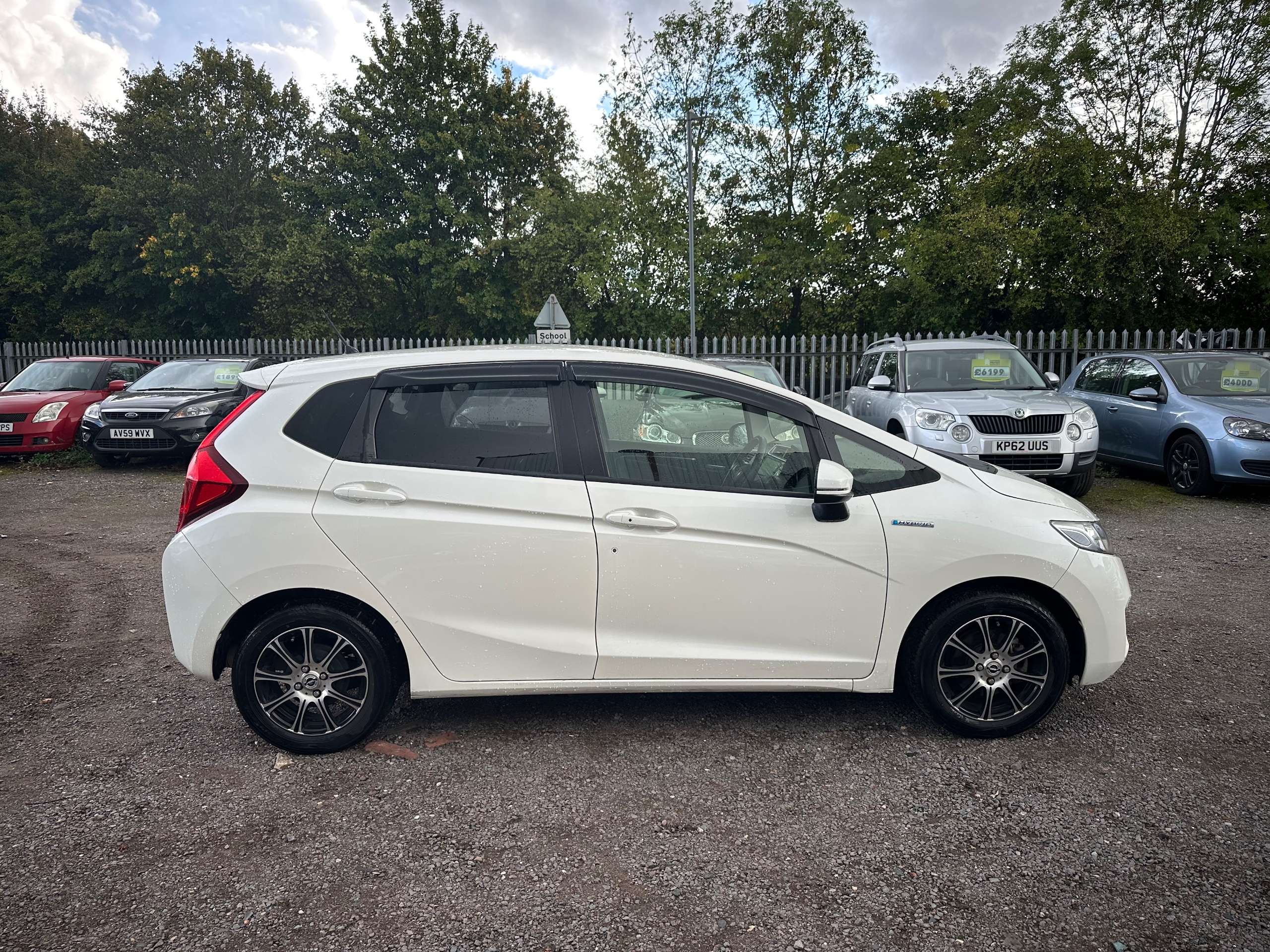 A 2014 HONDA FIT A 2014 HONDA FIT