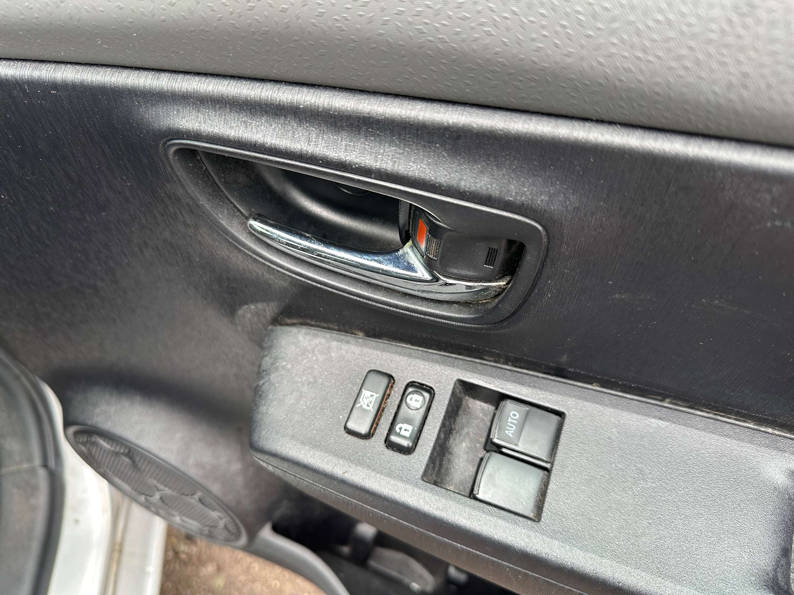 2012 TOYOTA YARIS 2012 TOYOTA YARIS