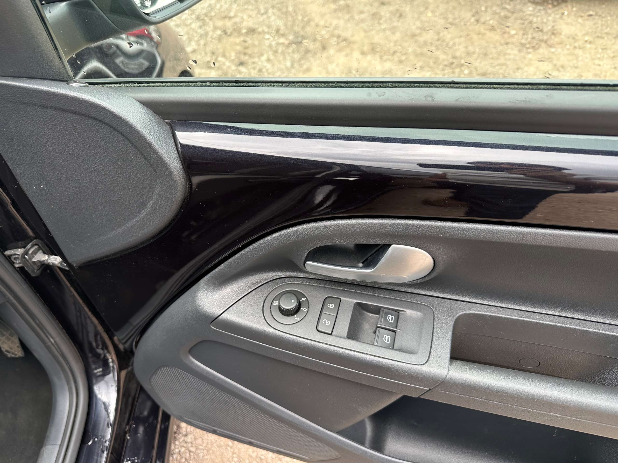 2018 VOLKSWAGEN UP! 2018 VOLKSWAGEN UP!