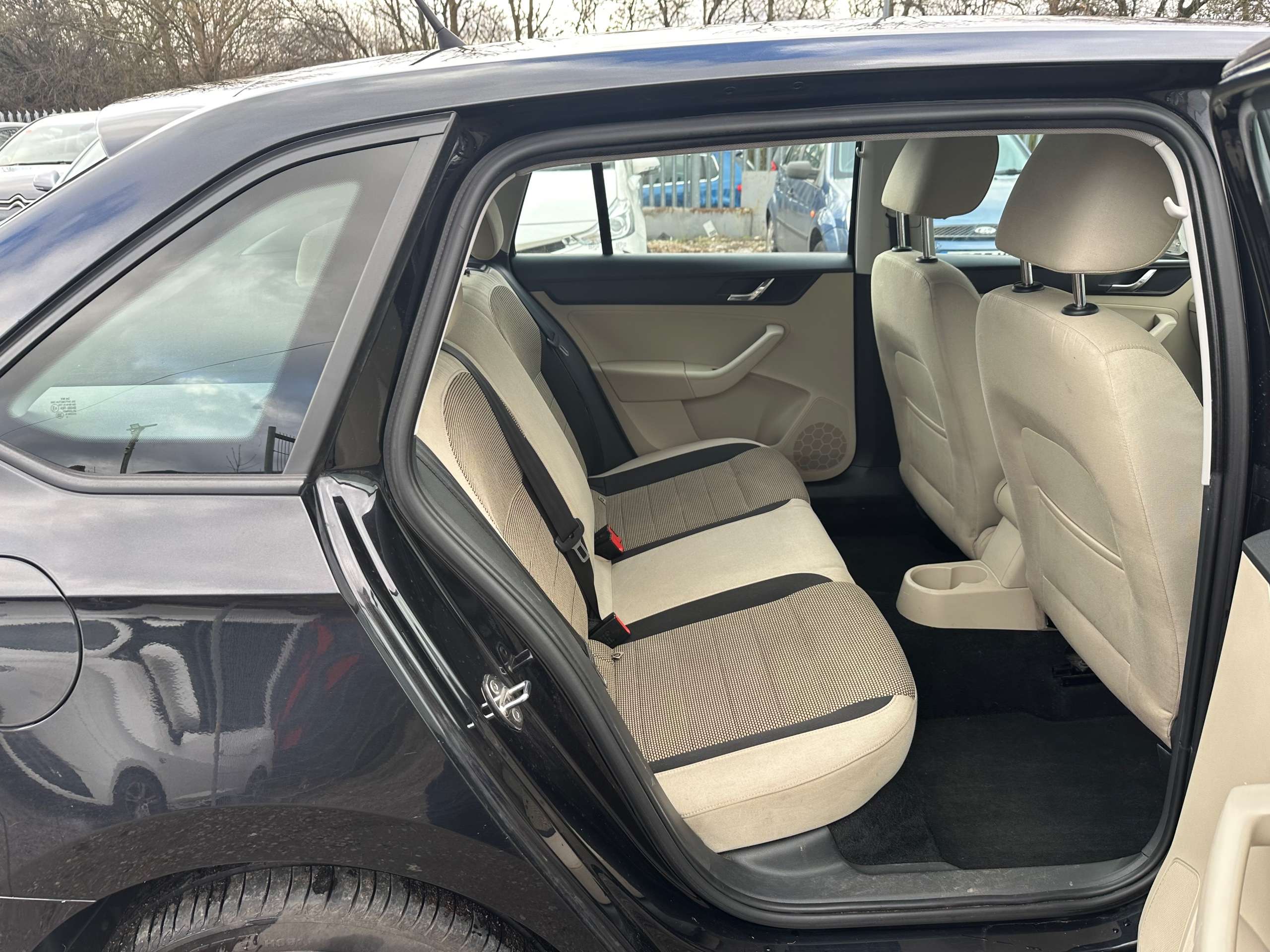 2014 SKODA RAPID SPACEBACK 2014 SKODA RAPID SPACEBACK