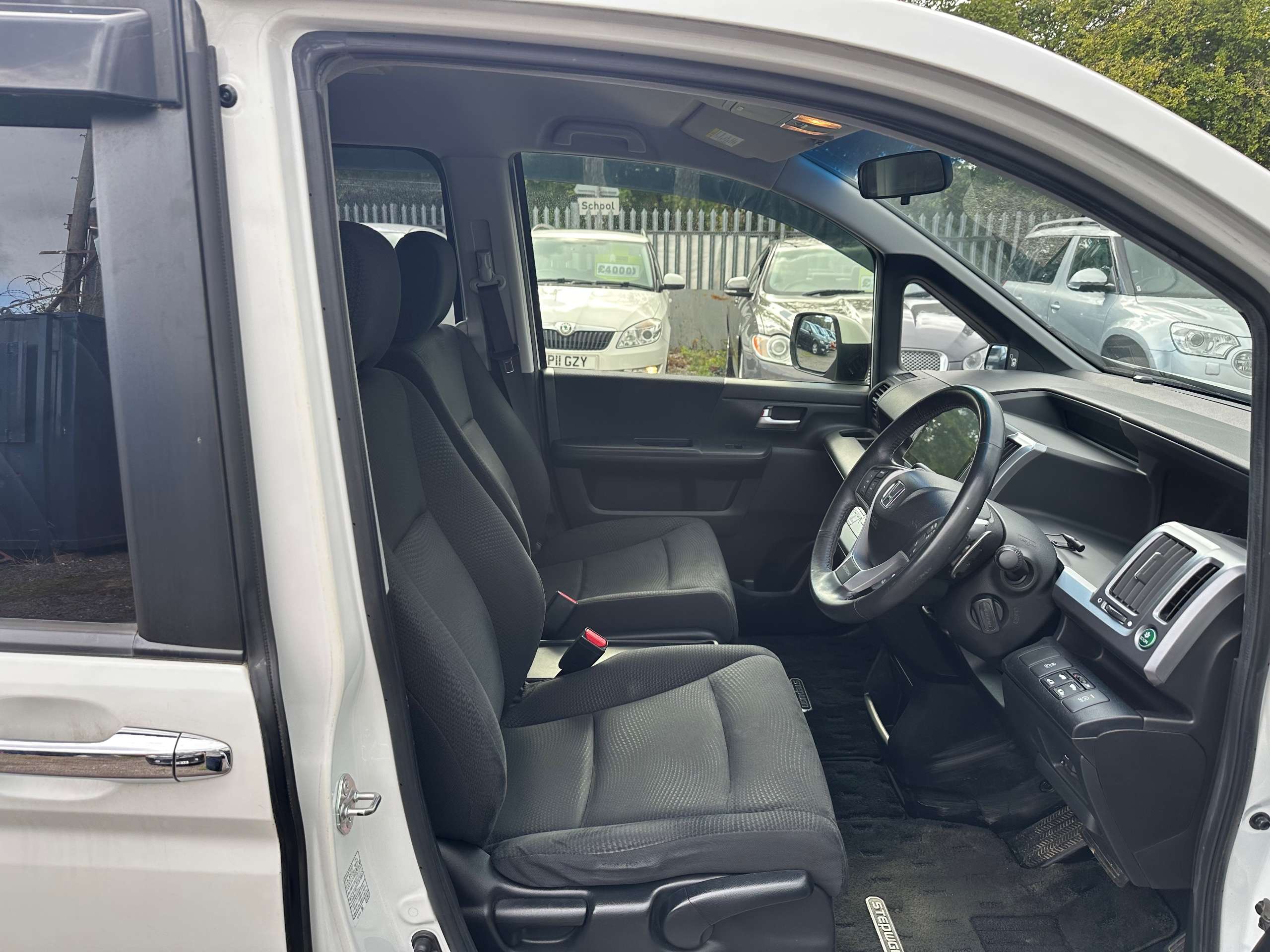 2014 HONDA STEPWAGON 2014 HONDA STEPWAGON