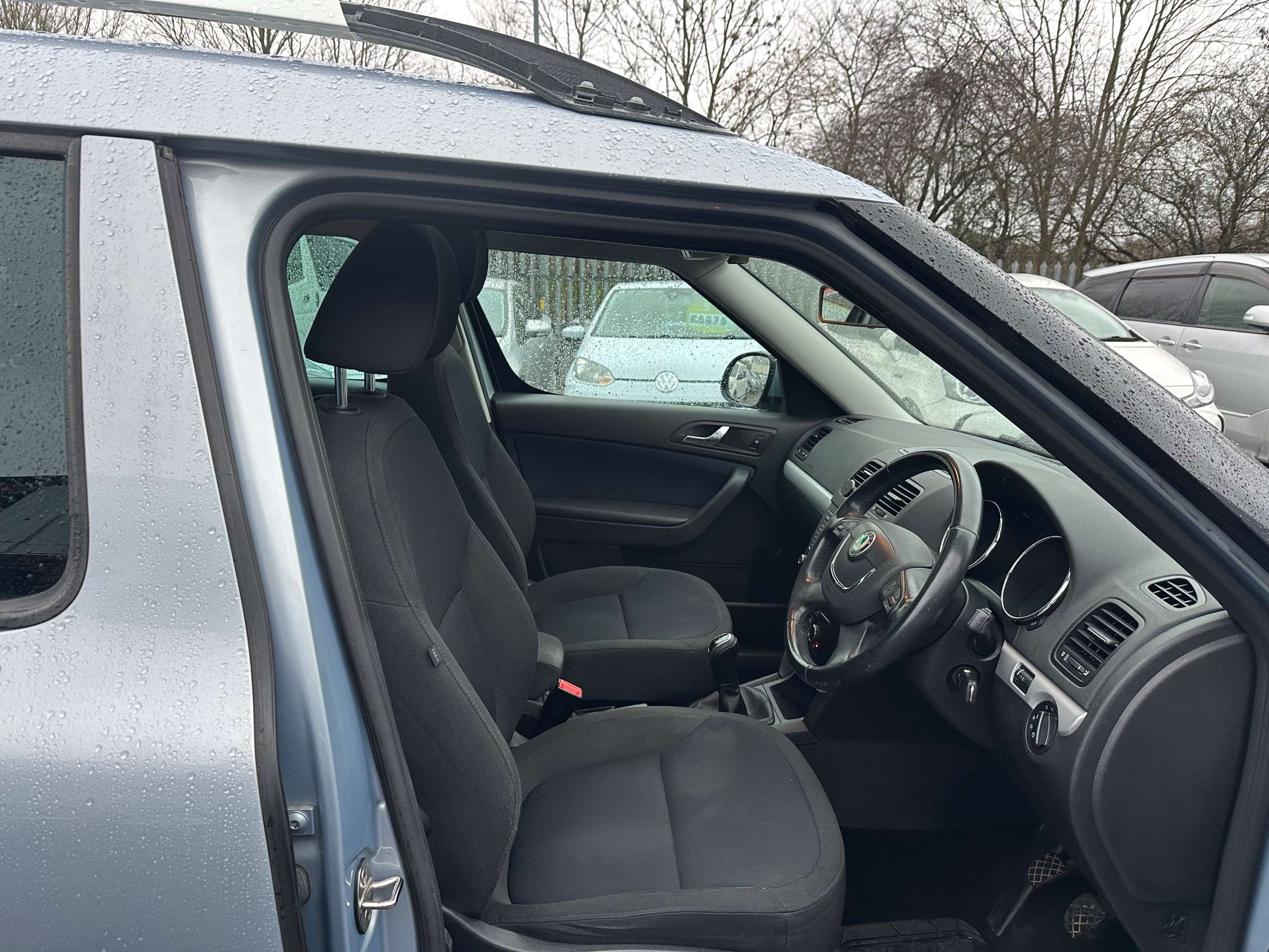 2011 SKODA YETI 2011 SKODA YETI