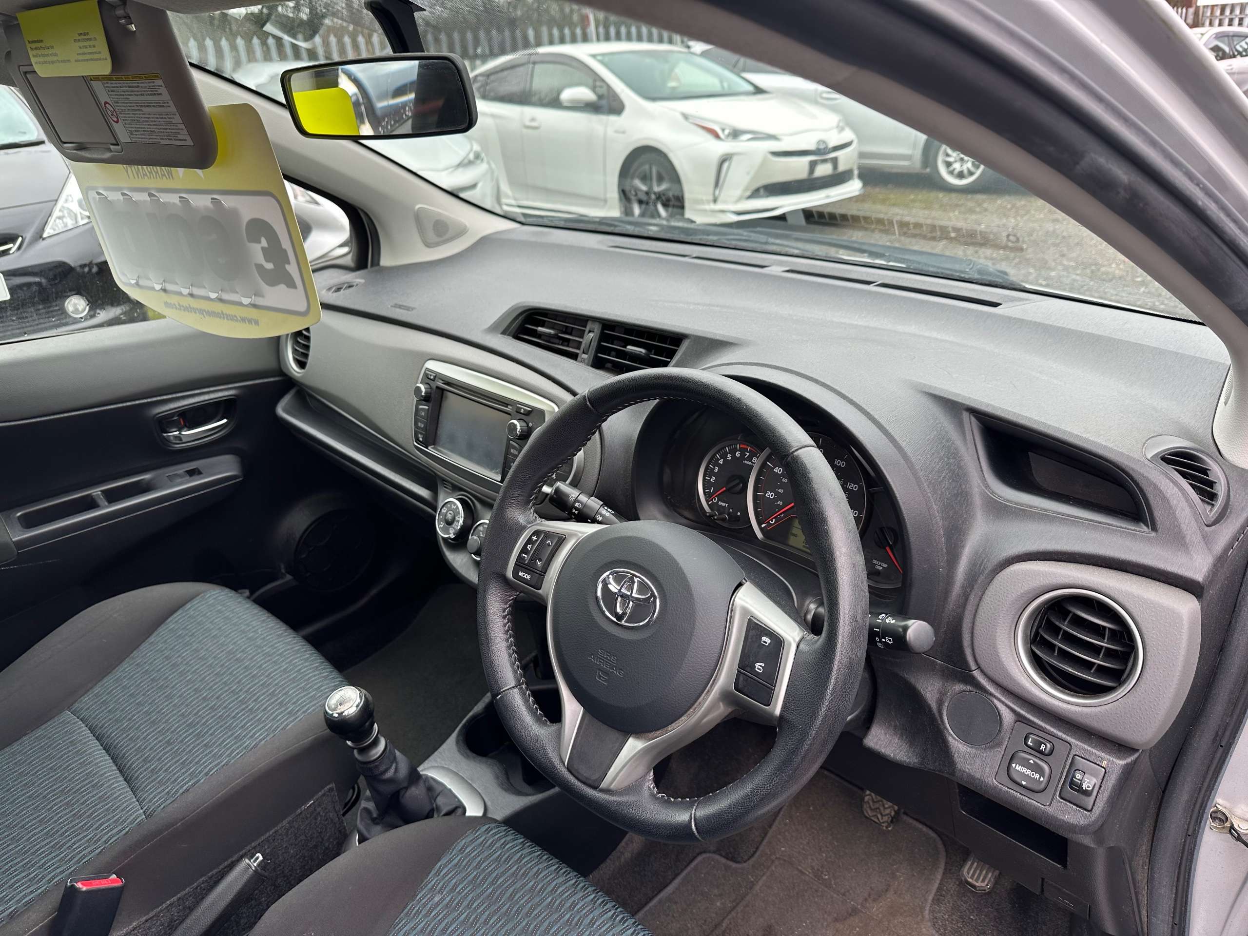 2012 TOYOTA YARIS 2012 TOYOTA YARIS