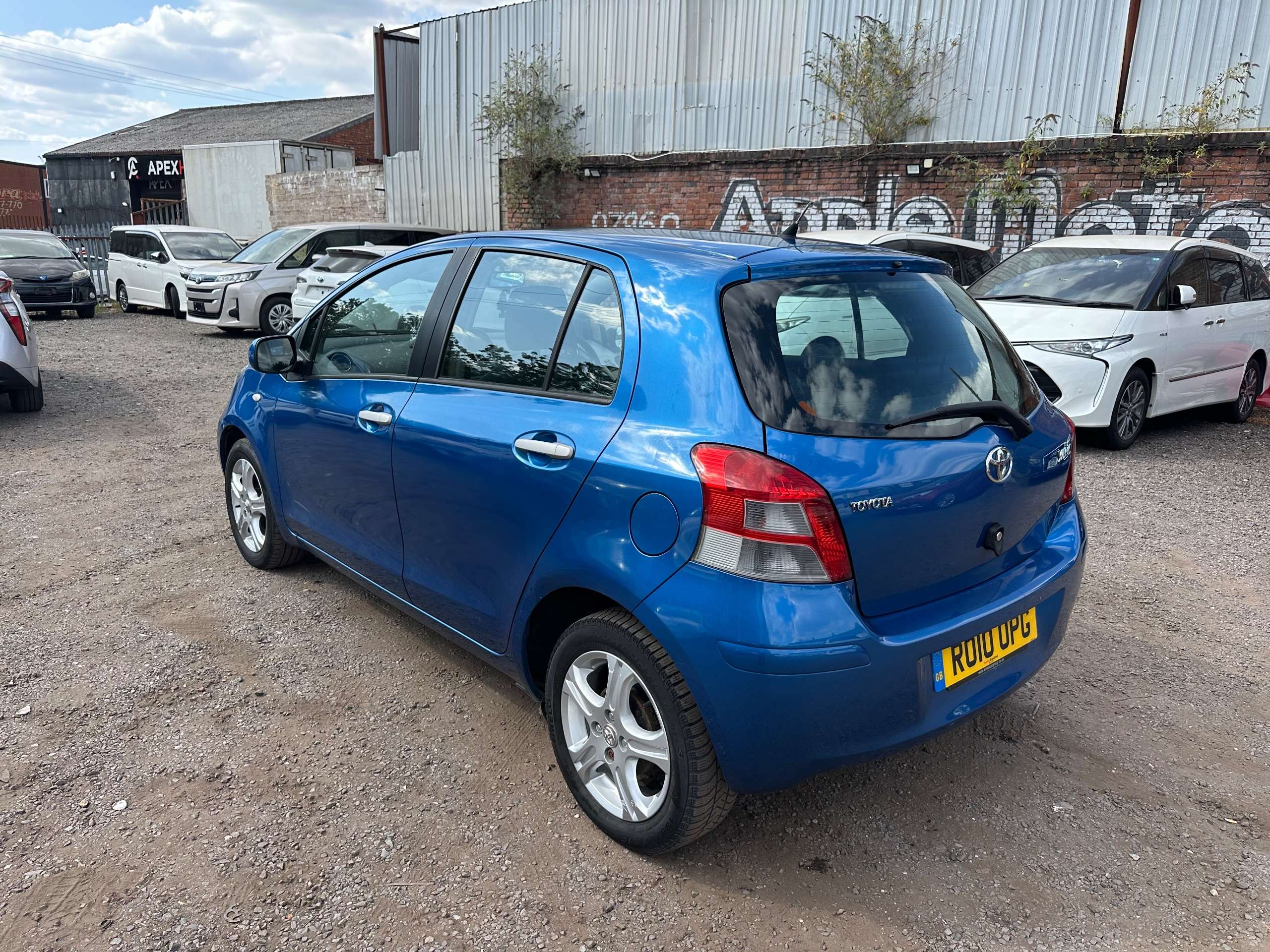 2010 TOYOTA YARIS 2010 TOYOTA YARIS