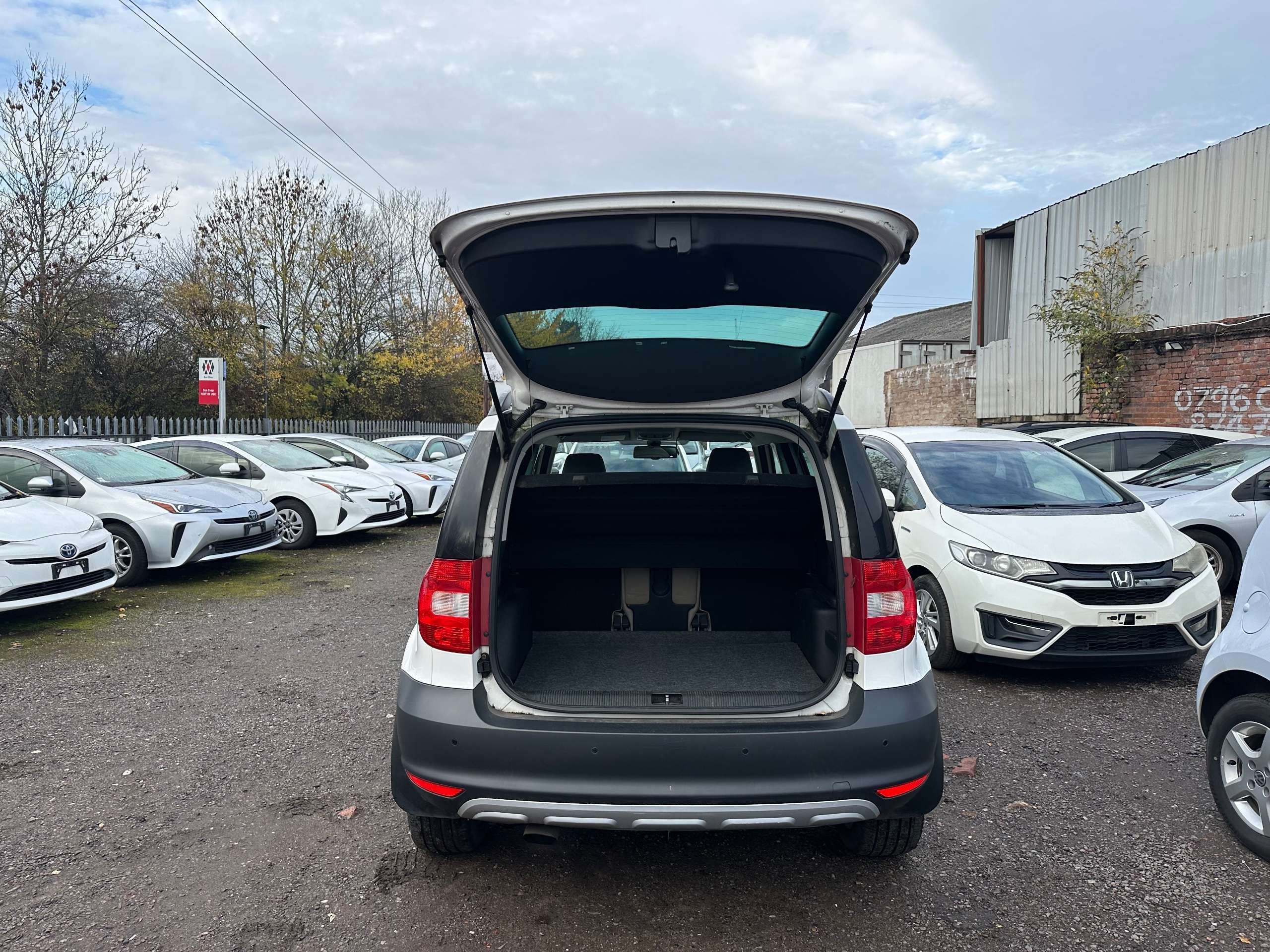 2011 SKODA YETI 2011 SKODA YETI