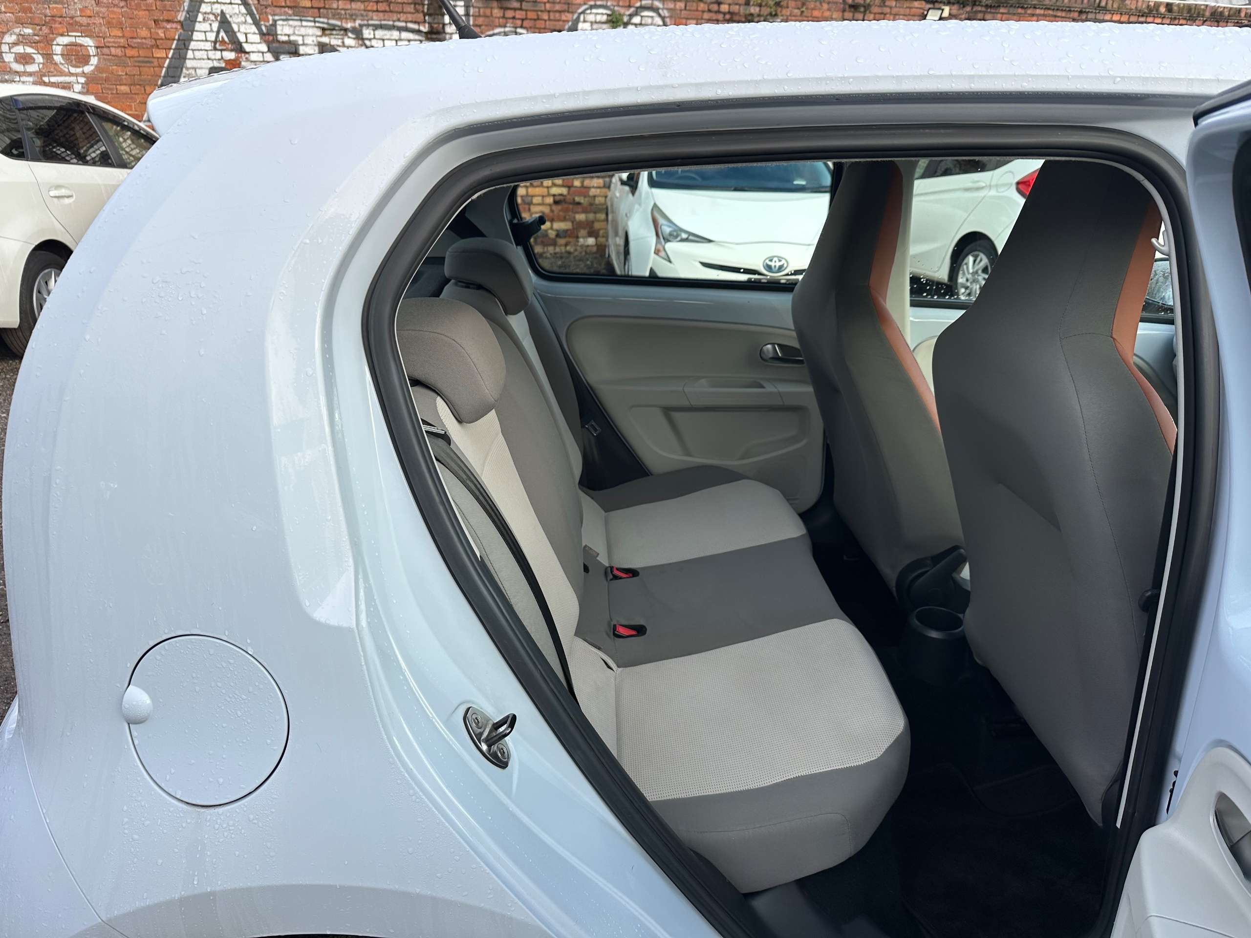 2013 VOLKSWAGEN UP! 2013 VOLKSWAGEN UP!