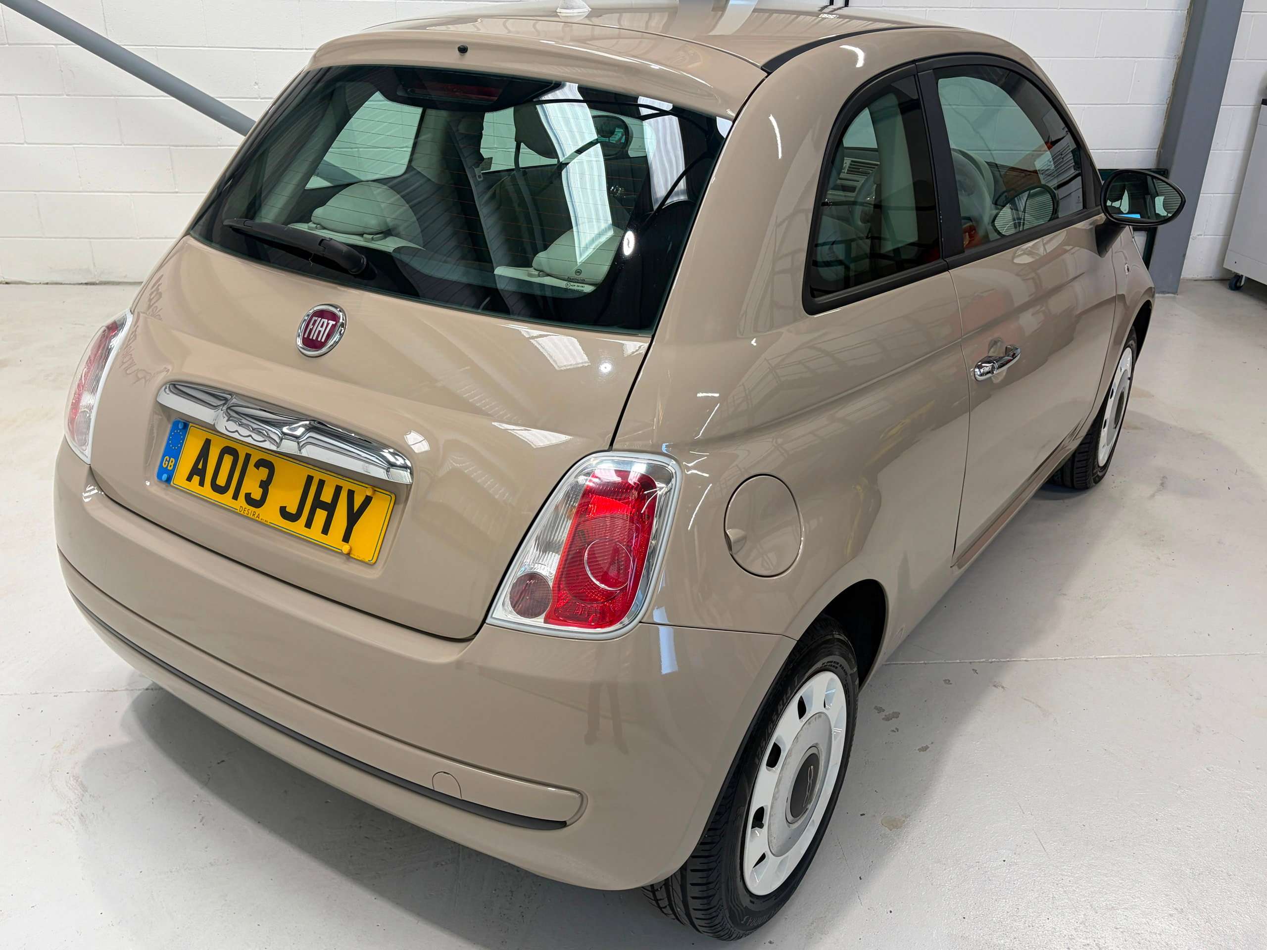 A 2013 FIAT 500 1.2 Colour Therapy Hatchback 3dr Petrol Manual Euro 5 (s/s) (69 bhp) A 2013 FIAT 500 1.2 Colour Therapy Hatchback 3dr Petrol Manual Euro 5 (s/s) (69 bhp)