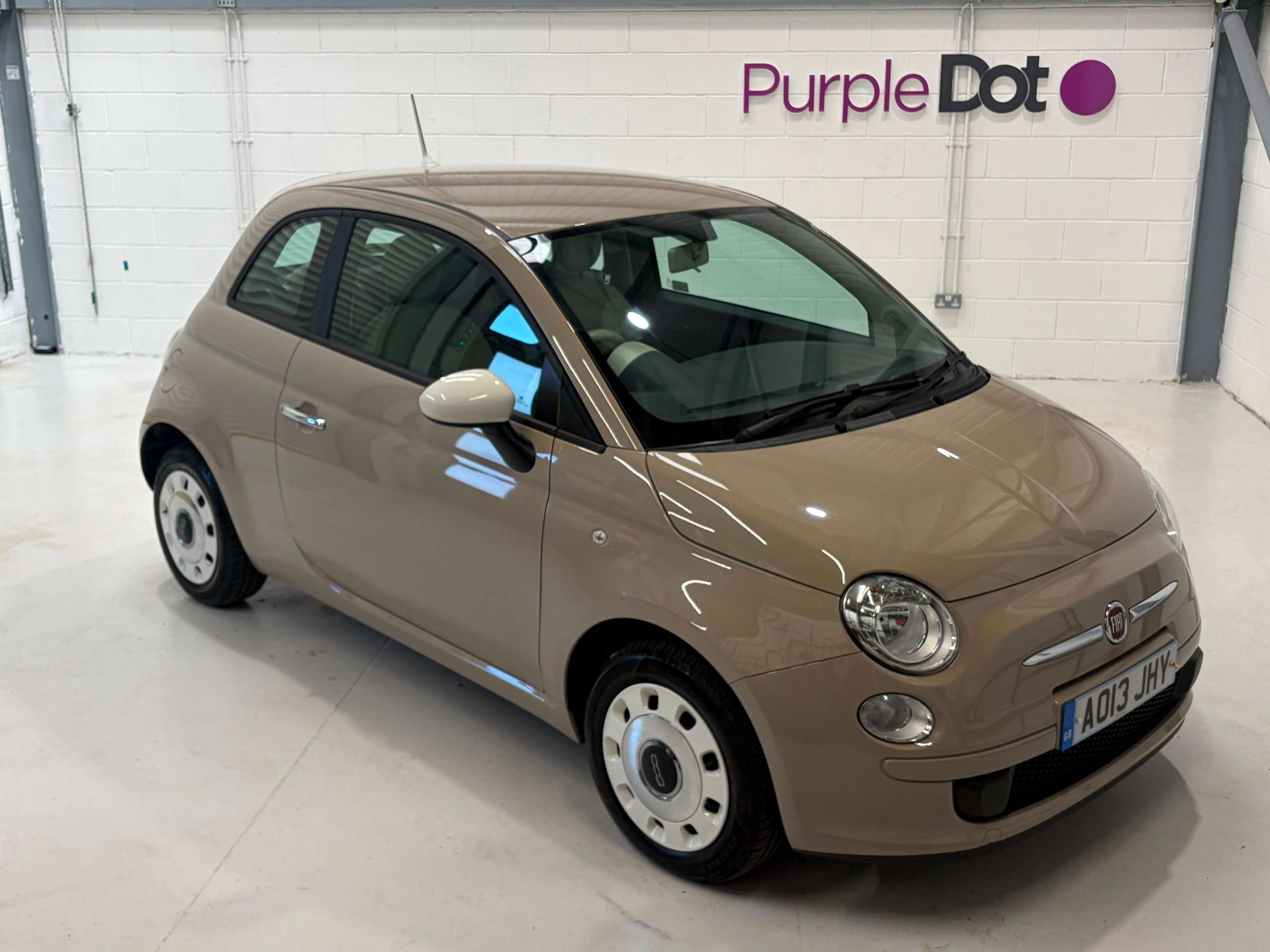 A 2013 FIAT 500 1.2 Colour Therapy Hatchback 3dr Petrol Manual Euro 5 (s/s) (69 bhp) A 2013 FIAT 500 1.2 Colour Therapy Hatchback 3dr Petrol Manual Euro 5 (s/s) (69 bhp)