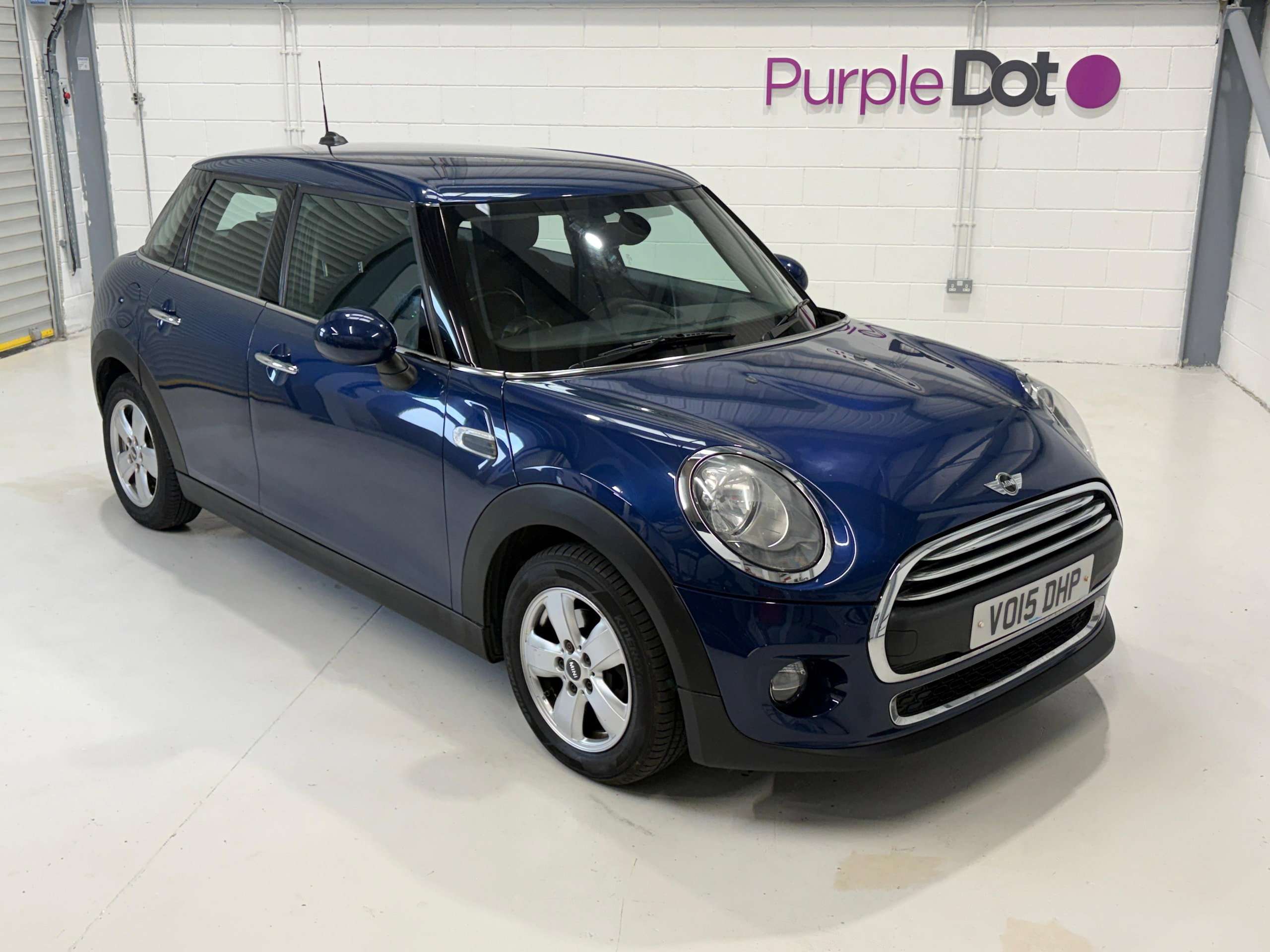A 2015 MINI HATCH 1.2 One Hatchback 5dr Petrol Manual Euro 6 (s/s) (102 ps) A 2015 MINI HATCH 1.2 One Hatchback 5dr Petrol Manual Euro 6 (s/s) (102 ps)