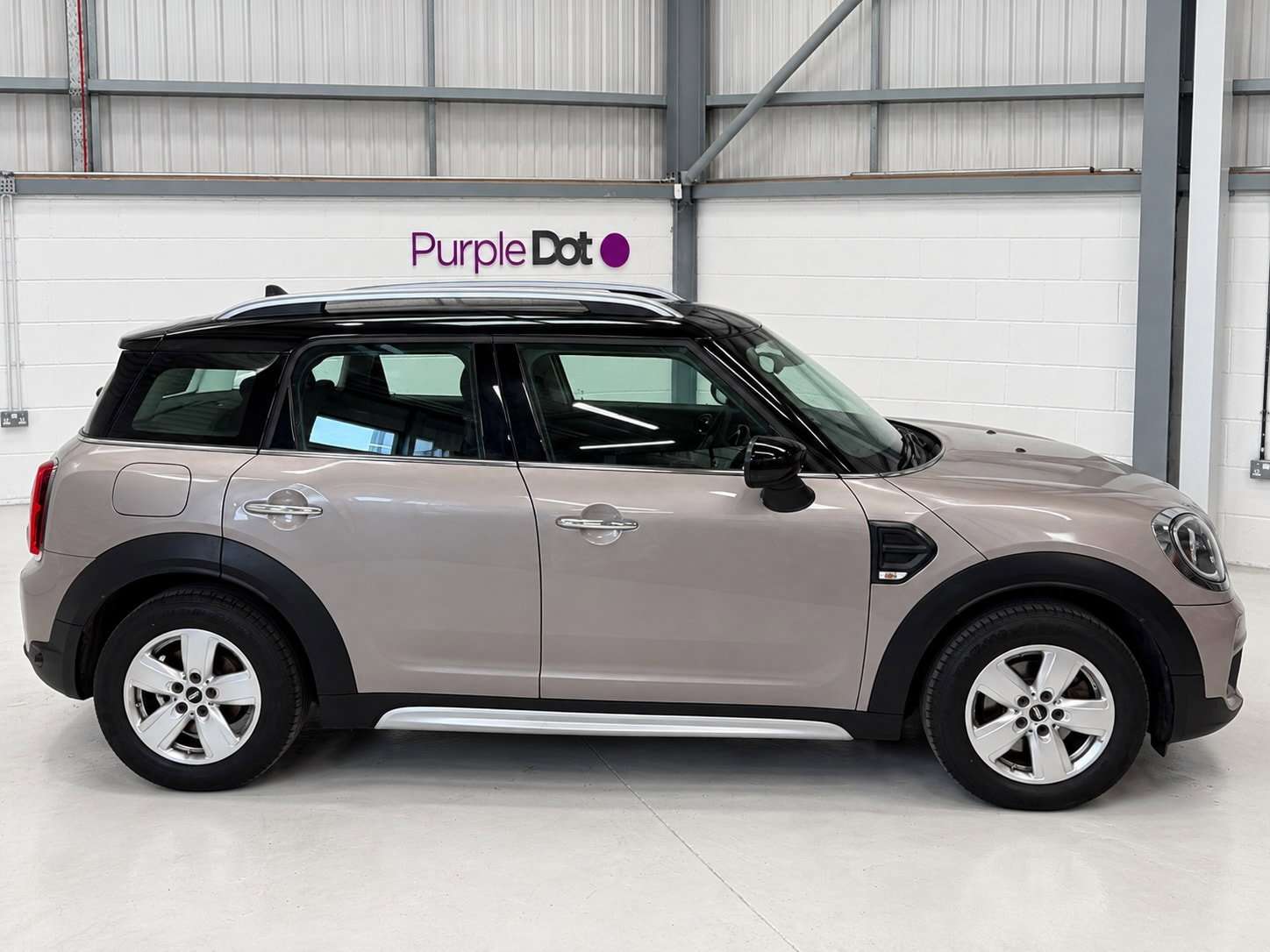 A 2022 MINI COUNTRYMAN 1.5 Cooper Classic SUV 5dr Petrol Manual Euro 6 (s/s) (136 ps) A 2022 MINI COUNTRYMAN 1.5 Cooper Classic SUV 5dr Petrol Manual Euro 6 (s/s) (136 ps)