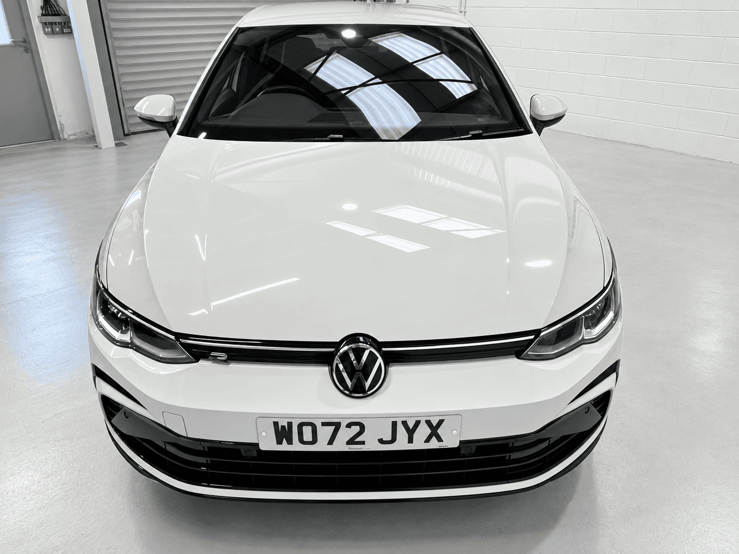 A 2023 VOLKSWAGEN GOLF 1.5 TSI R-Line Hatchback 5dr Petrol Manual Euro 6 (s/s) (150 ps) A 2023 VOLKSWAGEN GOLF 1.5 TSI R-Line Hatchback 5dr Petrol Manual Euro 6 (s/s) (150 ps)