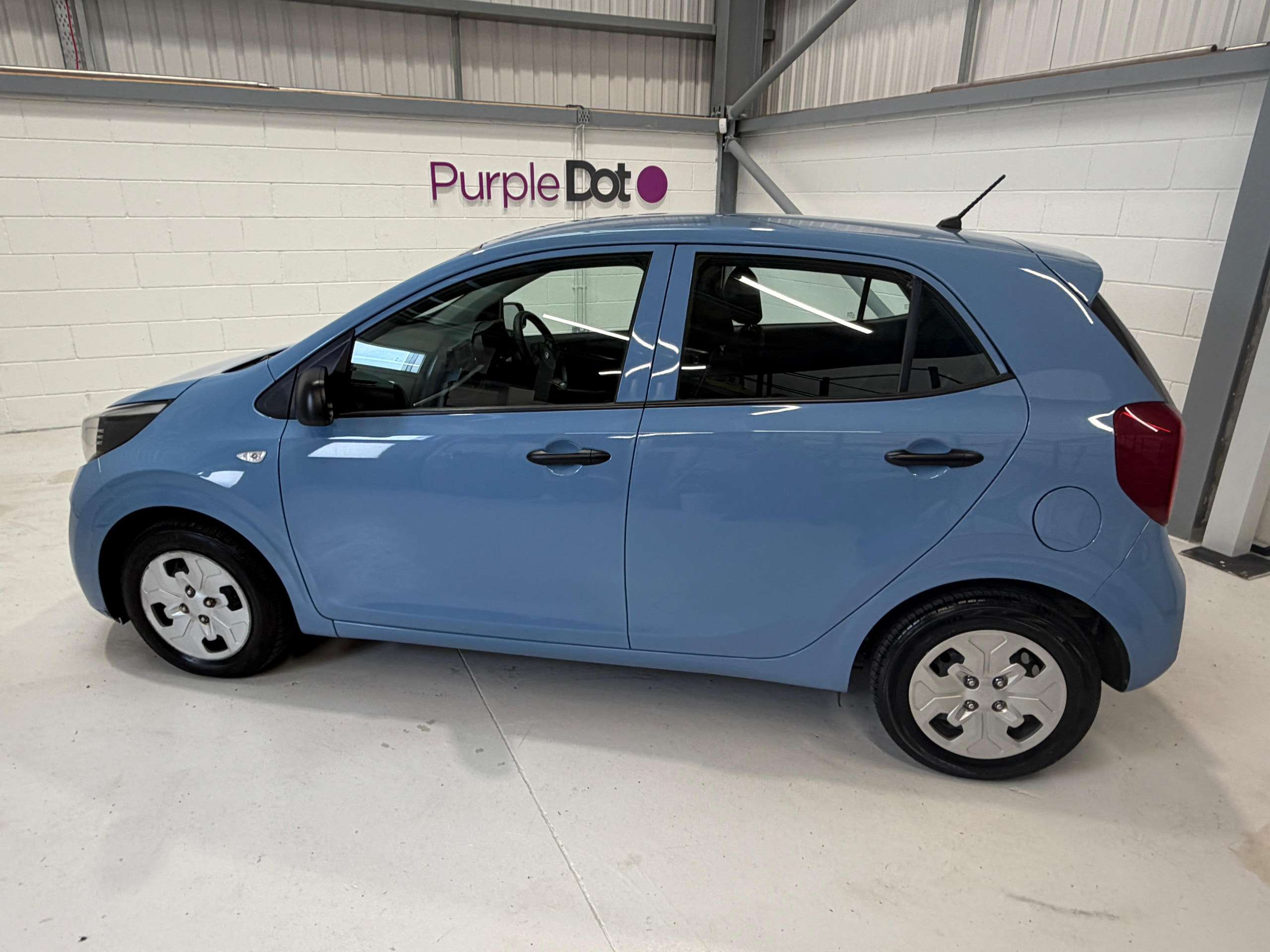 A 2020 KIA PICANTO 1.0 1 Hatchback 5dr Petrol Manual Euro 6 (s/s) (66 bhp) A 2020 KIA PICANTO 1.0 1 Hatchback 5dr Petrol Manual Euro 6 (s/s) (66 bhp)