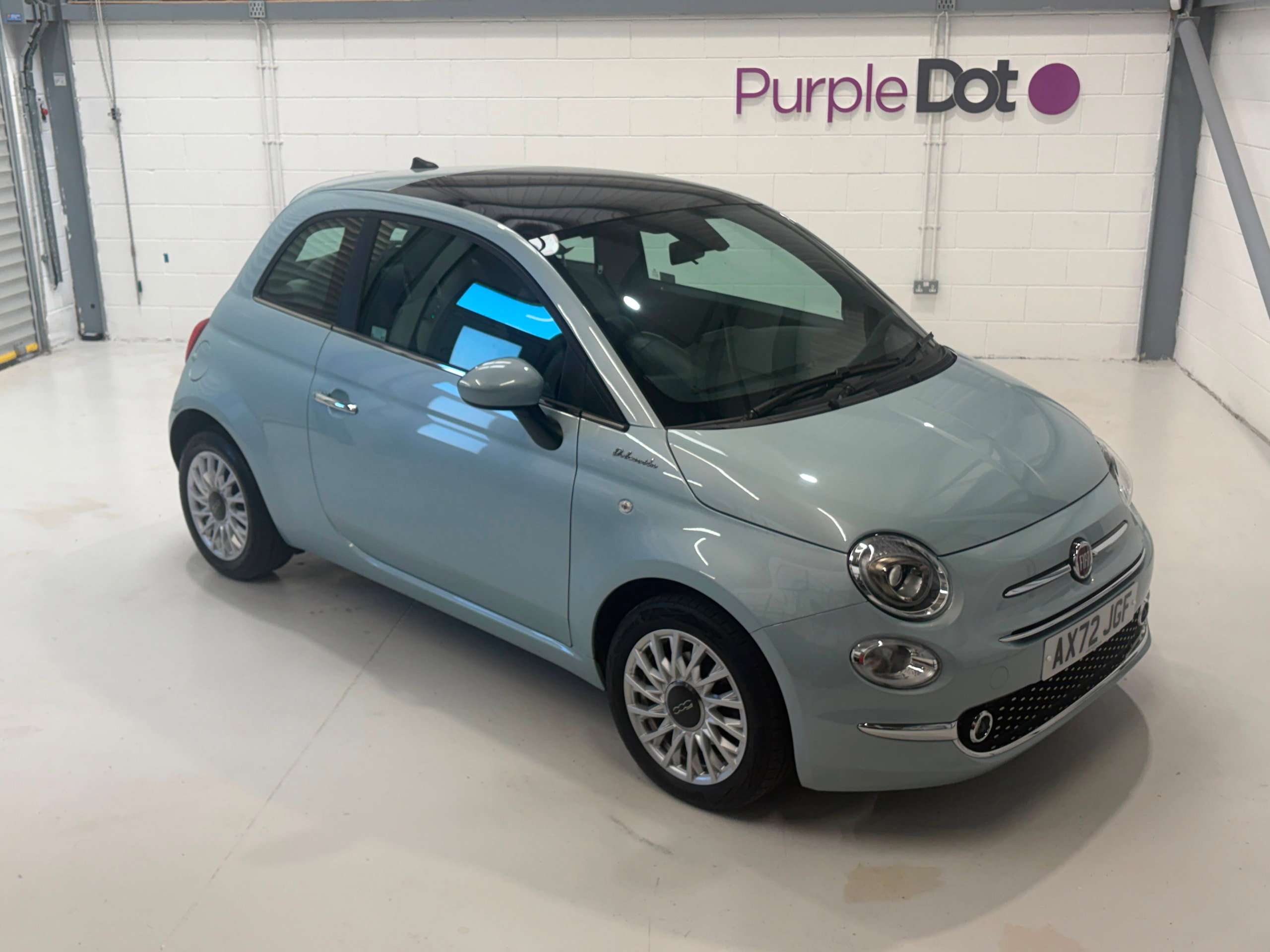A 2023 FIAT 500 1.0 MHEV Dolcevita Hatchback 3dr Petrol Manual Euro 6 (s/s) (70 bhp) A 2023 FIAT 500 1.0 MHEV Dolcevita Hatchback 3dr Petrol Manual Euro 6 (s/s) (70 bhp)