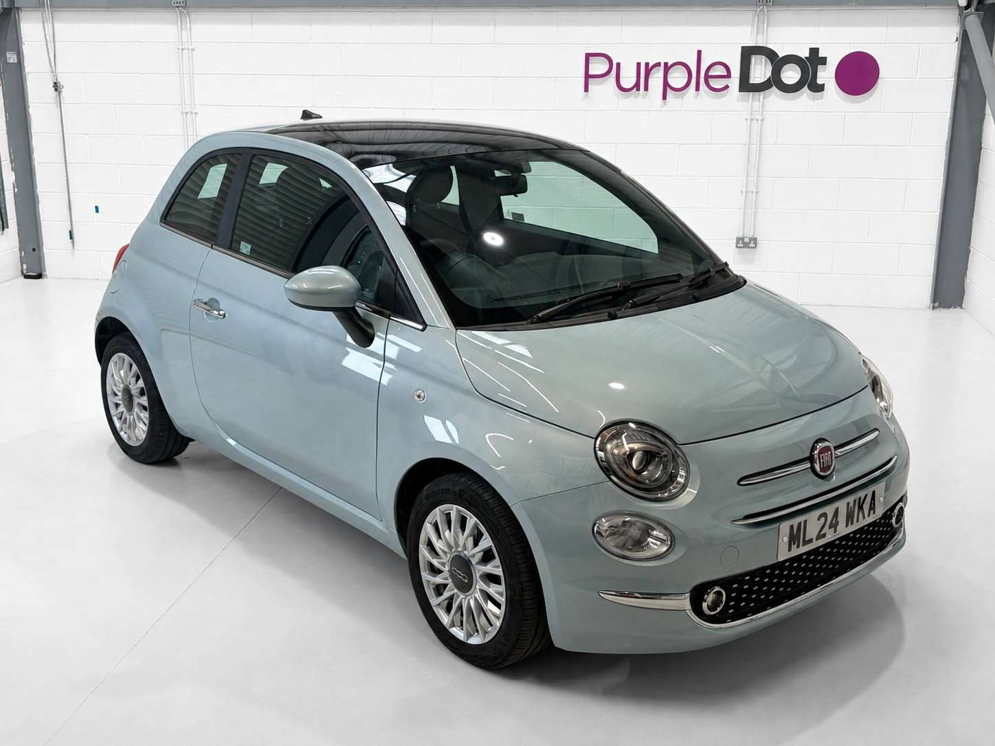 A 2024 FIAT 500 1.0 MHEV Hatchback 3dr Petrol Manual Euro 6 (s/s) (70 bhp) A 2024 FIAT 500 1.0 MHEV Hatchback 3dr Petrol Manual Euro 6 (s/s) (70 bhp)
