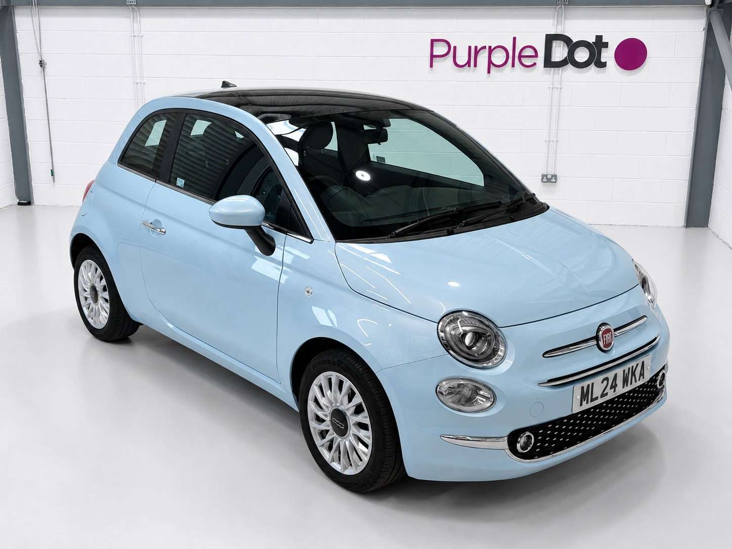 A 2024 FIAT 500 1.0 MHEV Hatchback 3dr Petrol Manual Euro 6 (s/s) (70 bhp) A 2024 FIAT 500 1.0 MHEV Hatchback 3dr Petrol Manual Euro 6 (s/s) (70 bhp)