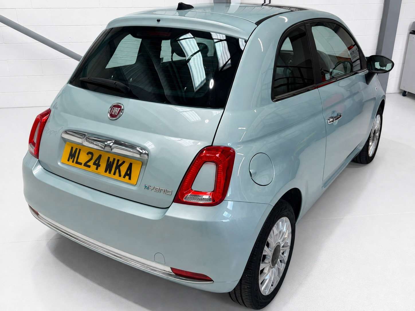A 2024 FIAT 500 1.0 MHEV Hatchback 3dr Petrol Manual Euro 6 (s/s) (70 bhp) A 2024 FIAT 500 1.0 MHEV Hatchback 3dr Petrol Manual Euro 6 (s/s) (70 bhp)