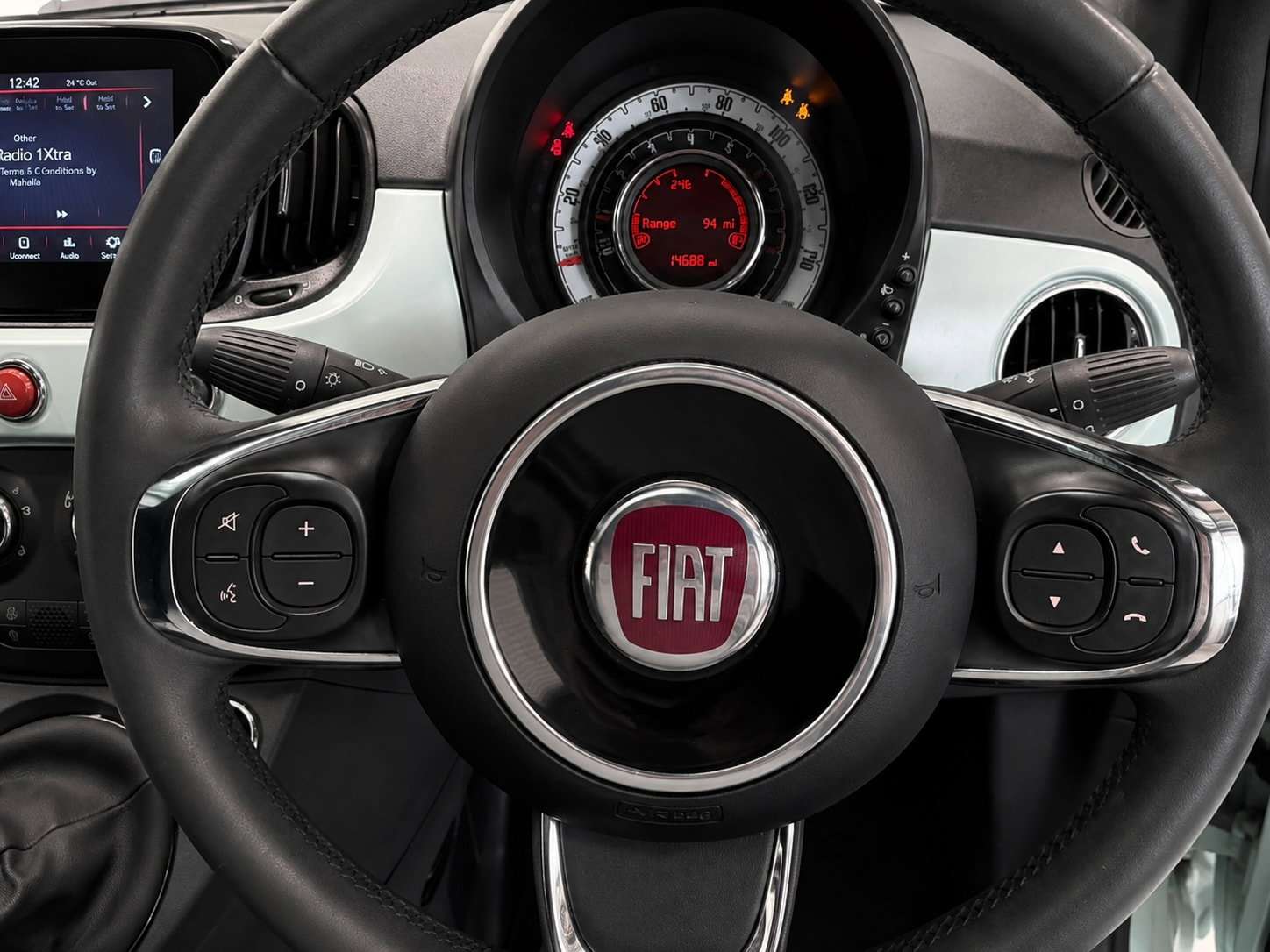 2024 FIAT 500 2024 FIAT 500
