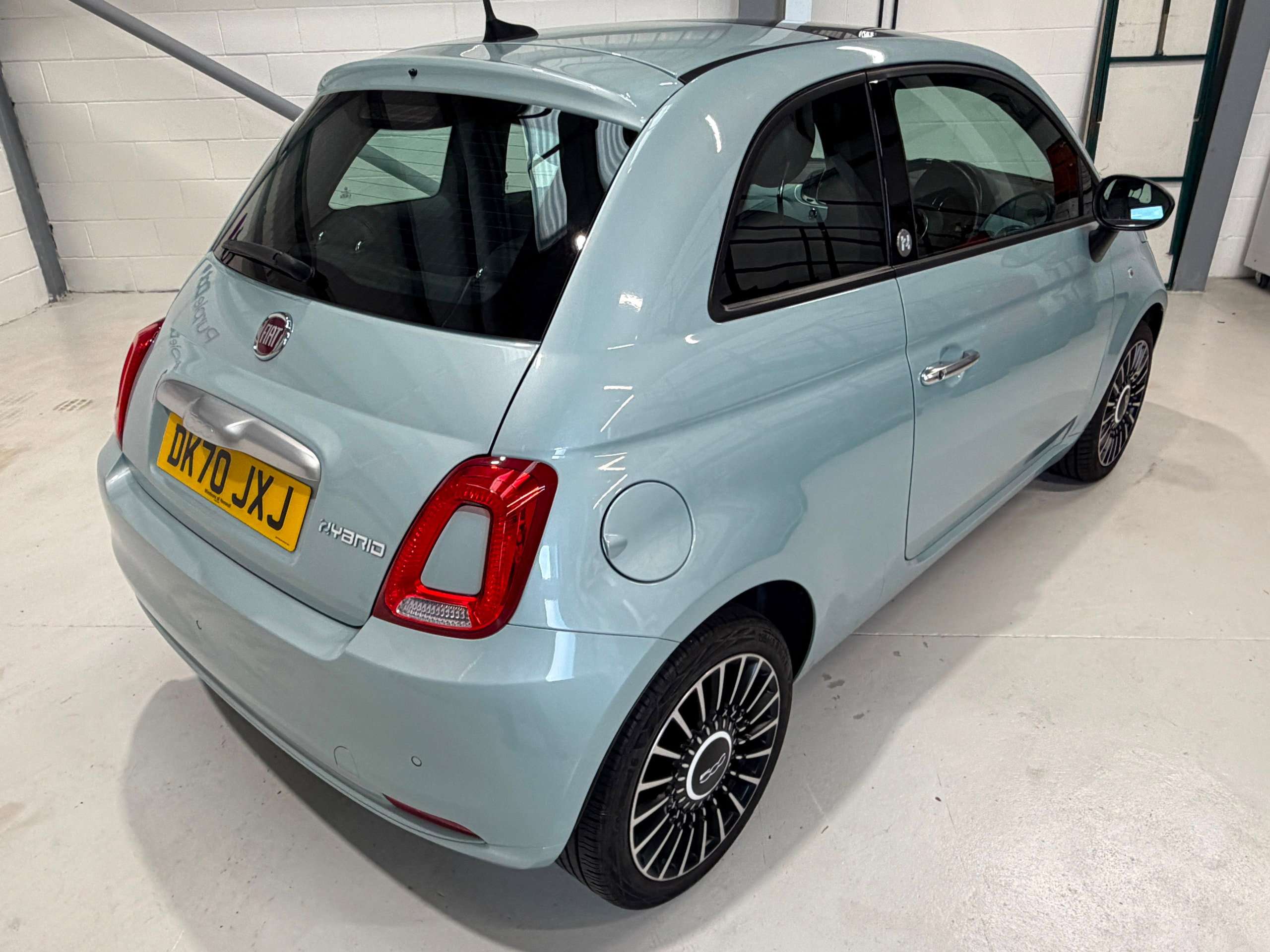 A 2020 FIAT 500 1.0 MHEV Launch Edition Hatchback 3dr Petrol Manual Euro 6 (s/s) (70 bhp) A 2020 FIAT 500 1.0 MHEV Launch Edition Hatchback 3dr Petrol Manual Euro 6 (s/s) (70 bhp)