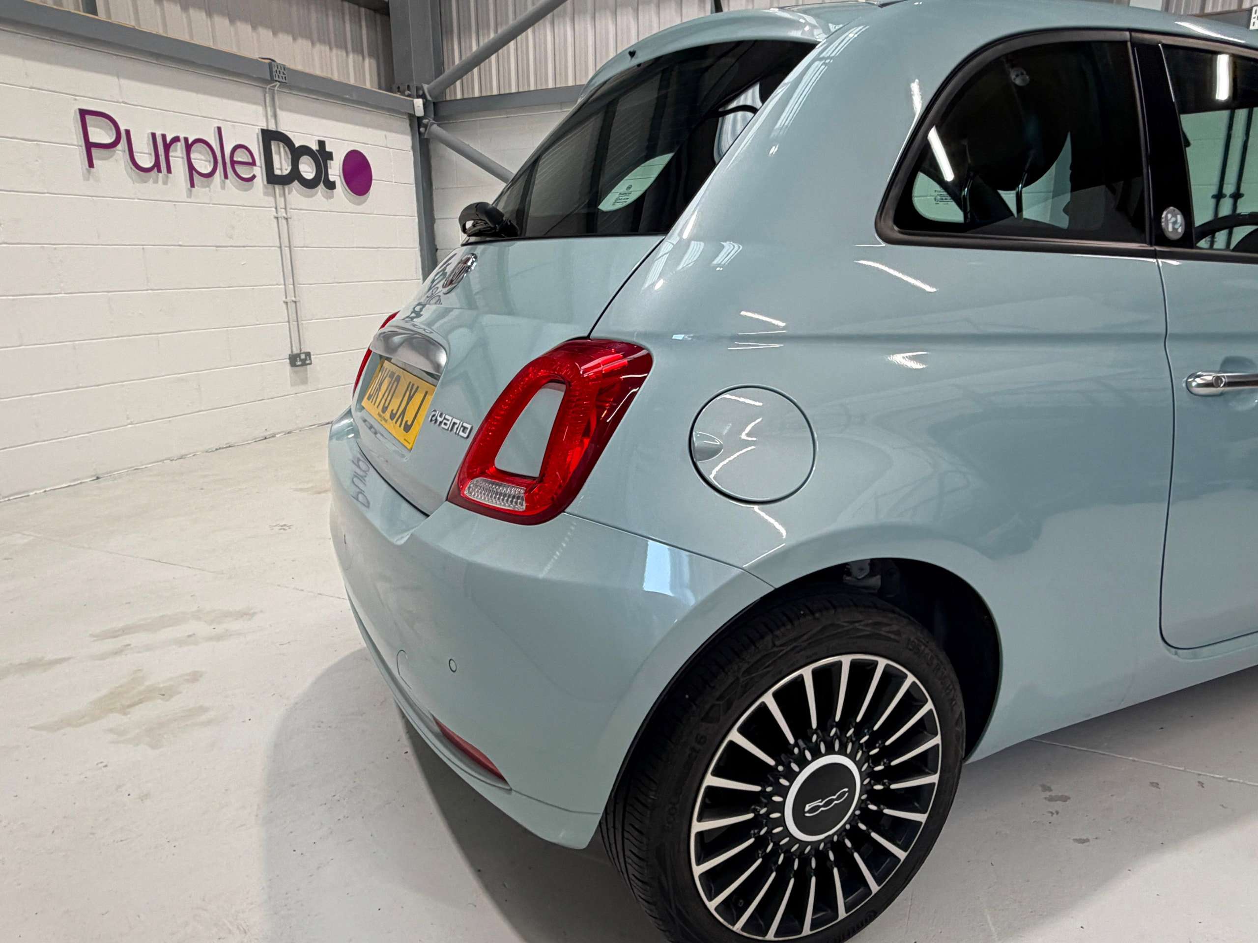 A 2020 FIAT 500 1.0 MHEV Launch Edition Hatchback 3dr Petrol Manual Euro 6 (s/s) (70 bhp) A 2020 FIAT 500 1.0 MHEV Launch Edition Hatchback 3dr Petrol Manual Euro 6 (s/s) (70 bhp)