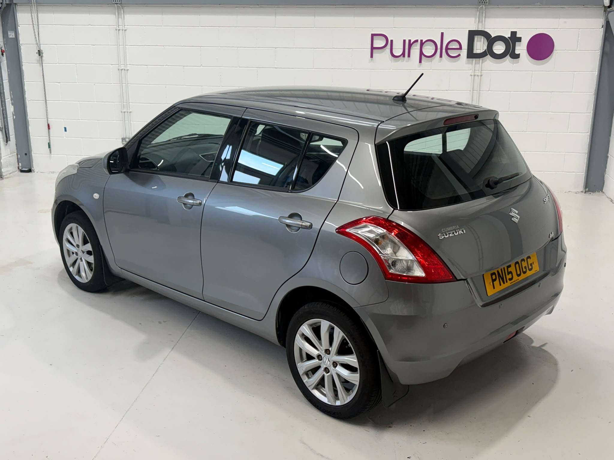 A 2015 SUZUKI SWIFT 1.2 SZ3 Hatchback 5dr Petrol Manual ALLGRIP Euro 5 (94 ps) A 2015 SUZUKI SWIFT 1.2 SZ3 Hatchback 5dr Petrol Manual ALLGRIP Euro 5 (94 ps)